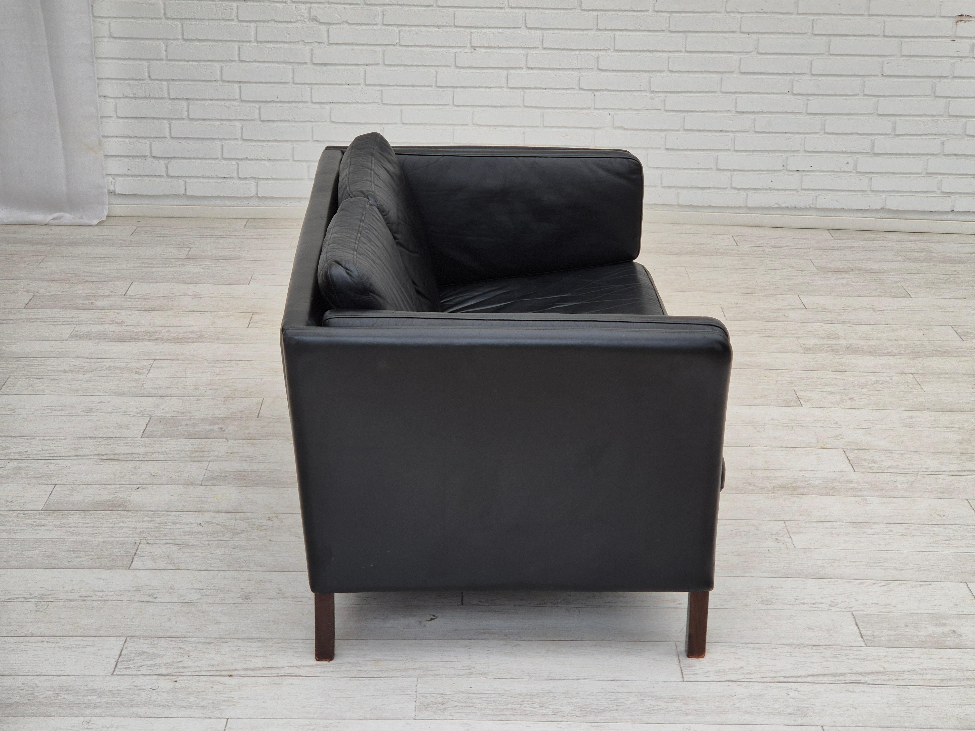 1960er Jahre, dänisches Design von Mogens Hansen, 2-sitziges Sofa im Originalzustand. (Leder) im Angebot