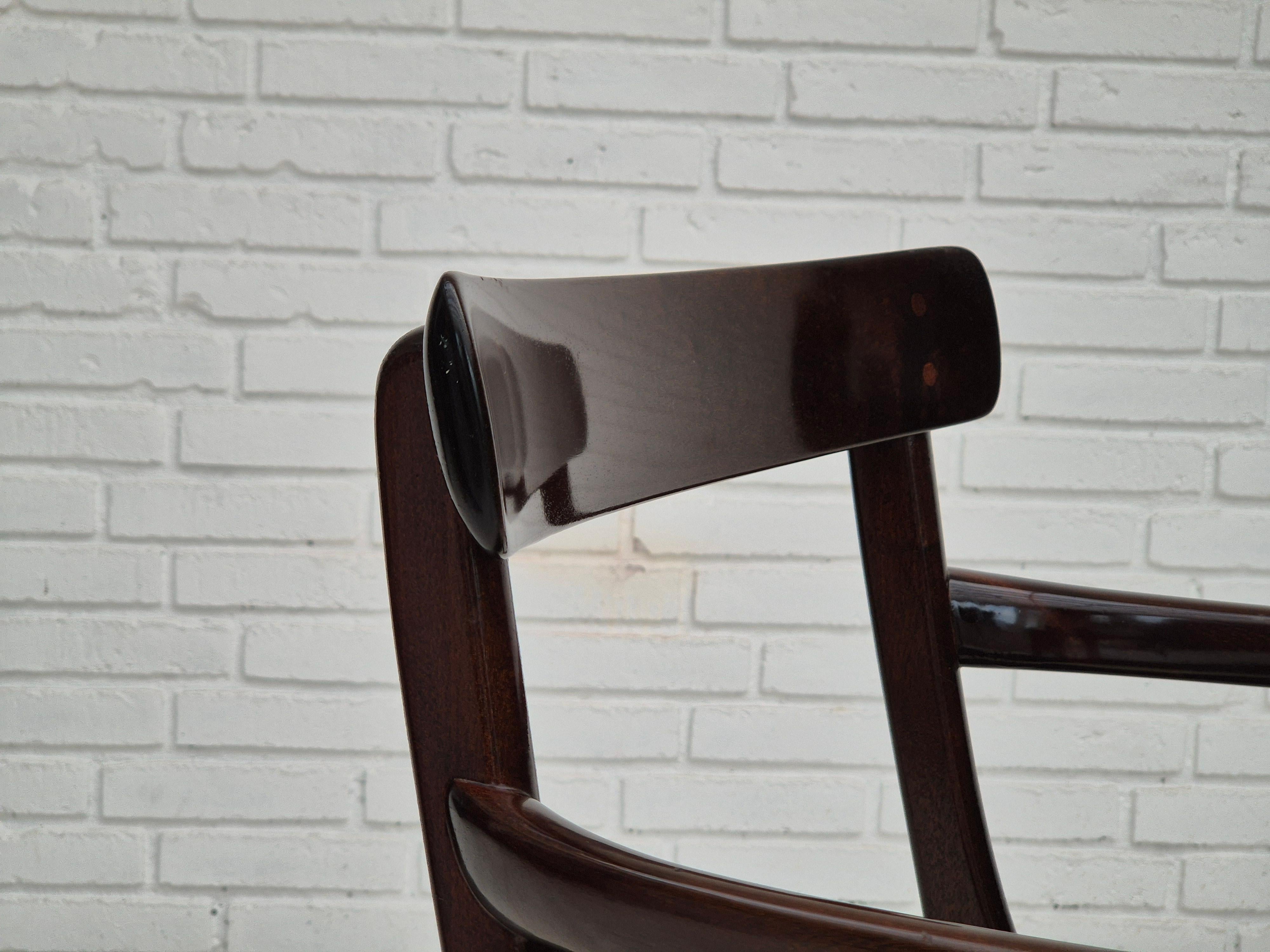 Années 1960, Design/One Wanscher, fauteuil, peau de vache, retapissé. en vente 3