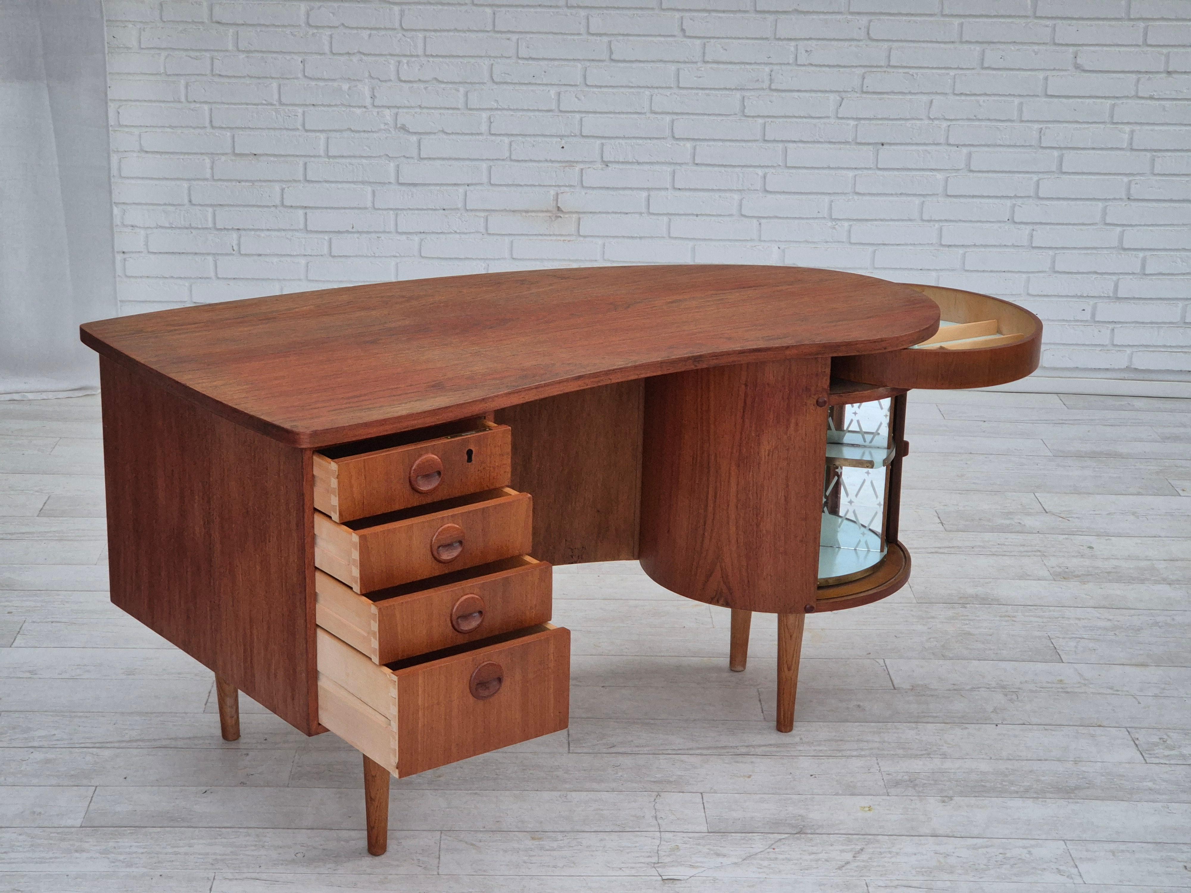 1960s, Danish design by Tibergaard Nielsen Møbelfabrik, free standing desk. 5