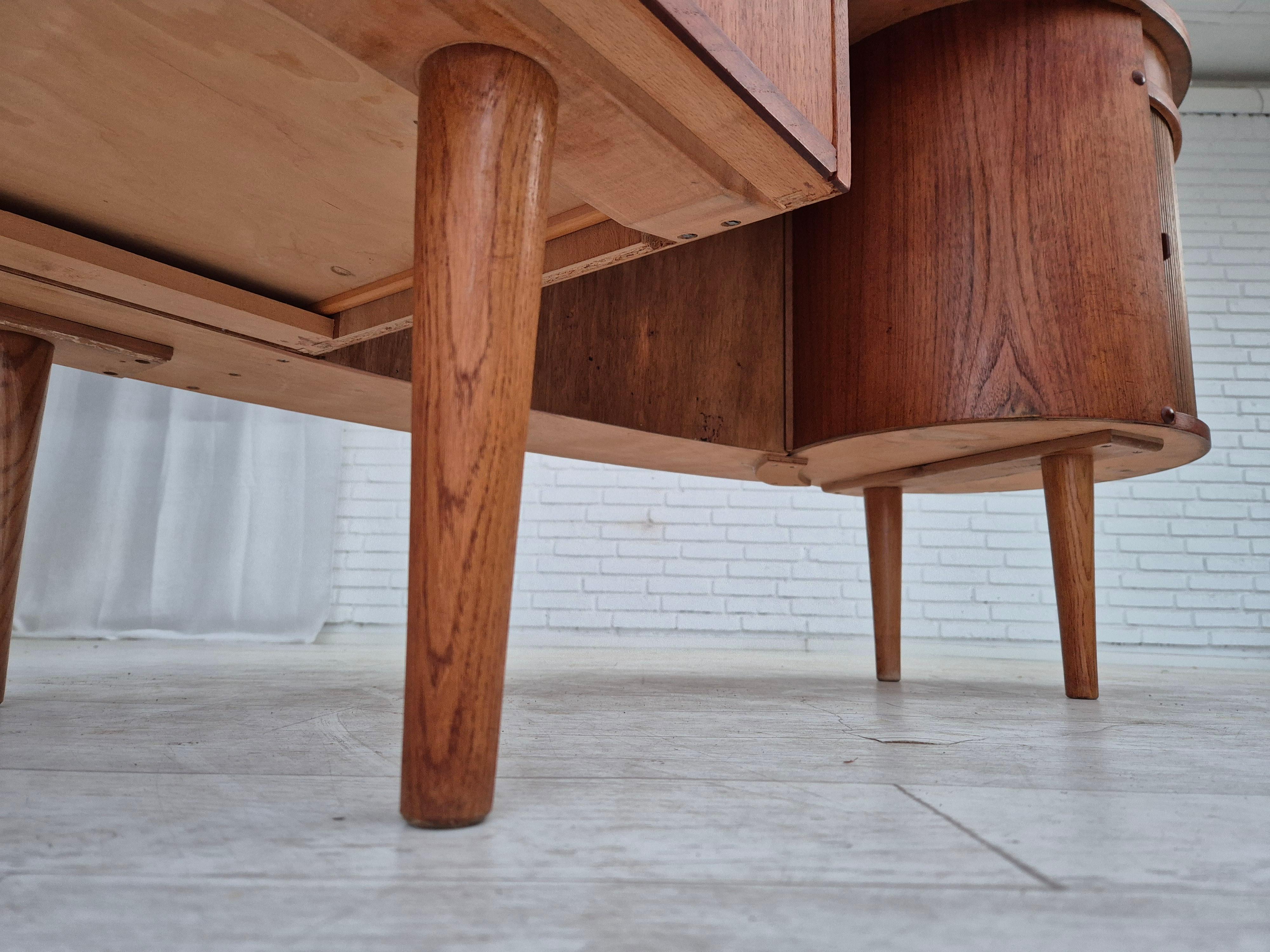 1960s, Danish design by Tibergaard Nielsen Møbelfabrik, free standing desk. 14