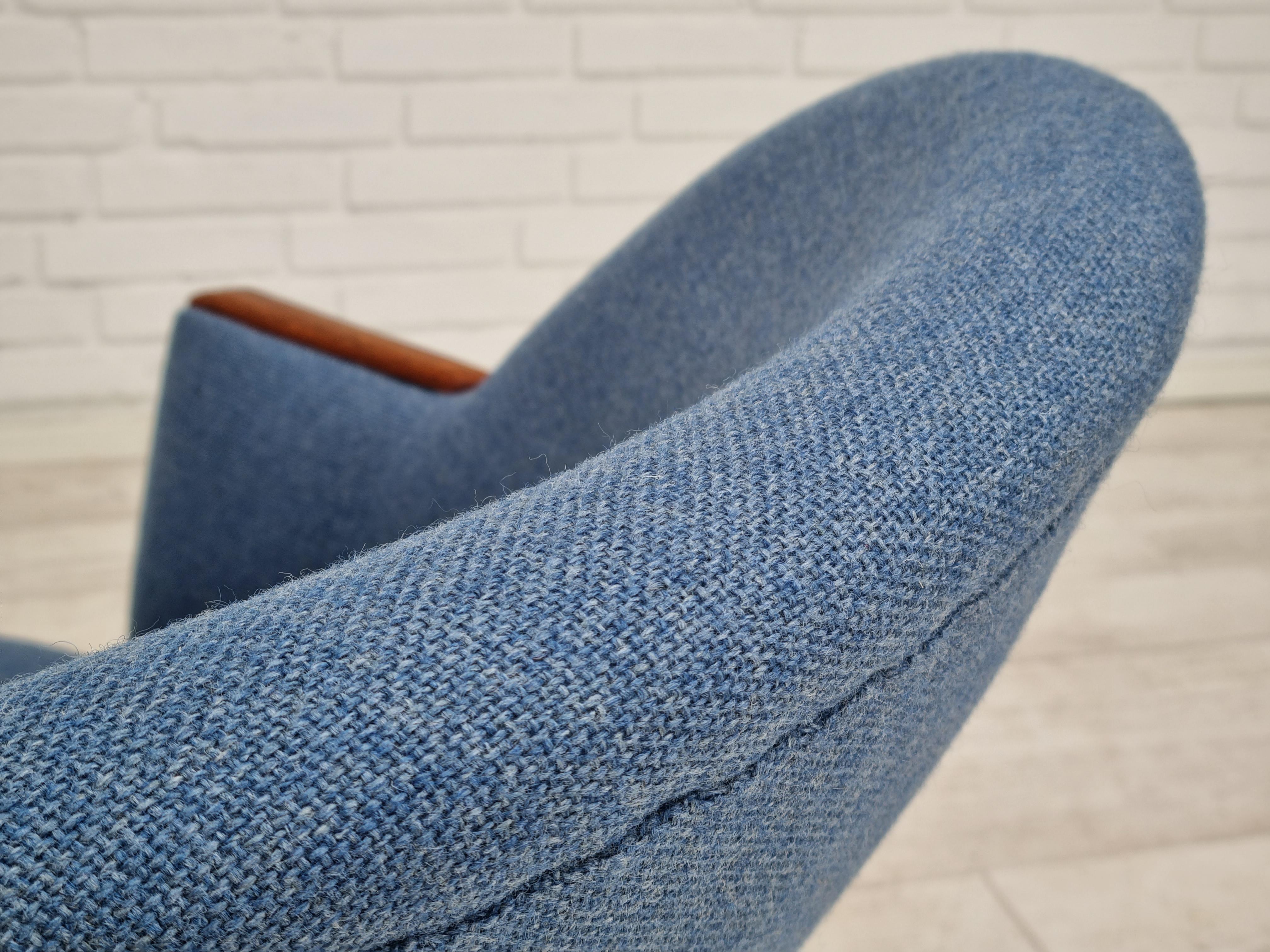 Scandinavian Modern 1960s, Danish Design, Completely Reupholst Lounge Chair, Camira Furniture Wool For Sale