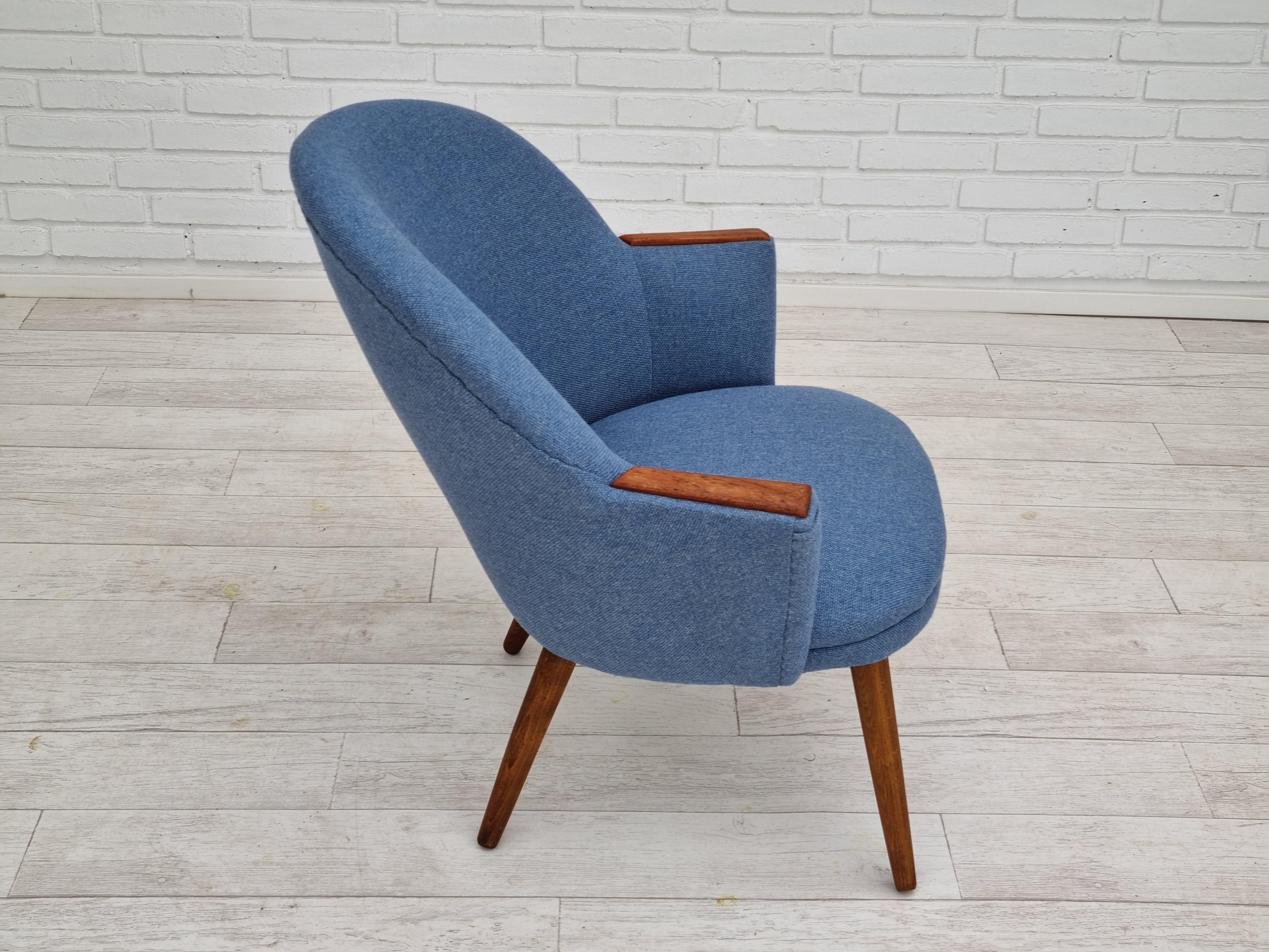 1960s, Danish Design, Completely Reupholst Lounge Chair, Camira Furniture Wool For Sale 4