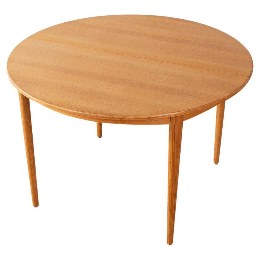 Round Danish Oak Extendable Dining Table, 1960s at 1stDibs