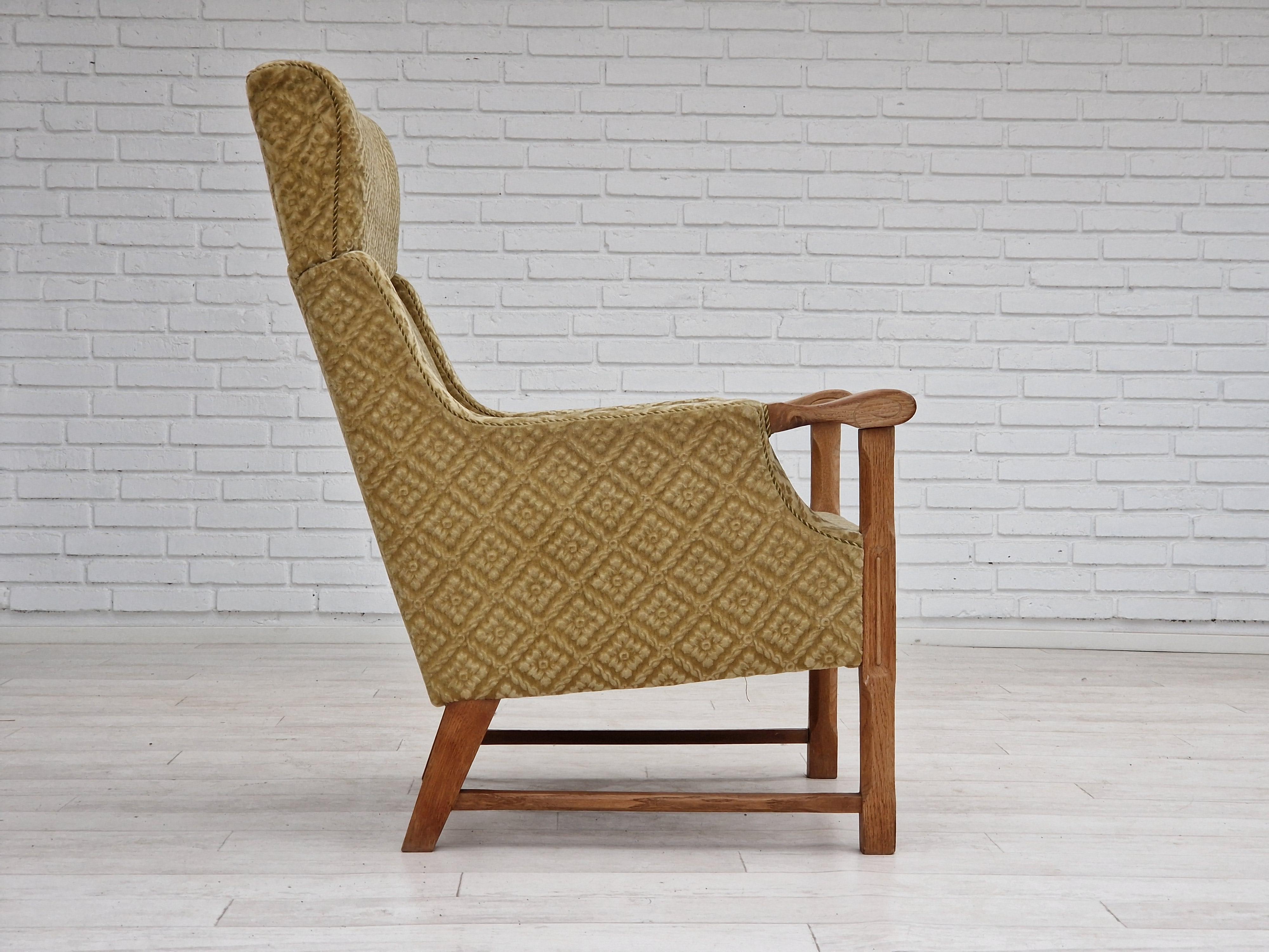 1960s, Danish design, highback armchair, furniture fabric, oak wood. In Fair Condition For Sale In Tarm, 82
