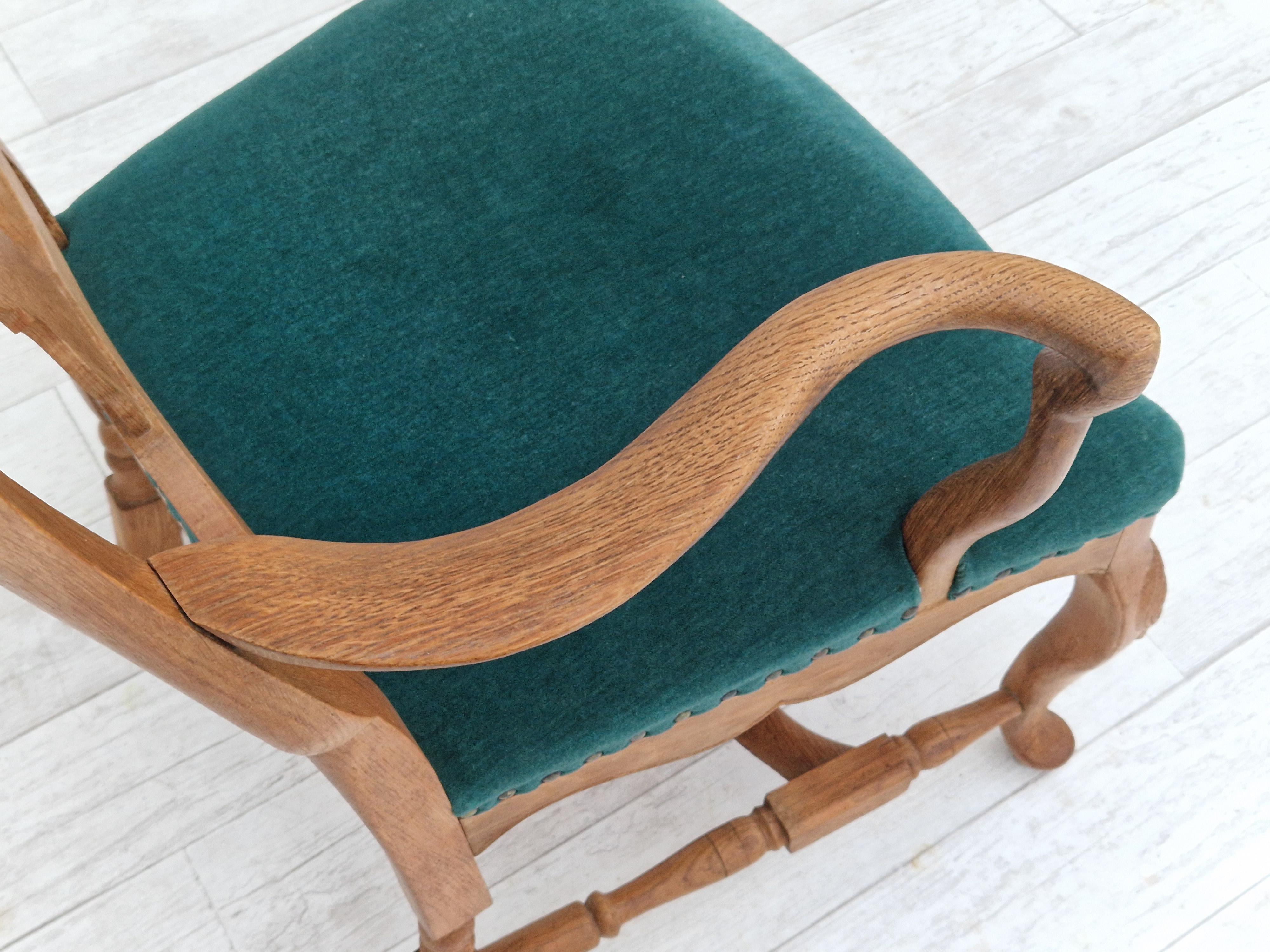 1960s, Danish Design, Pair of Armchairs, Oak Wood, Original Very Good Condition For Sale 9