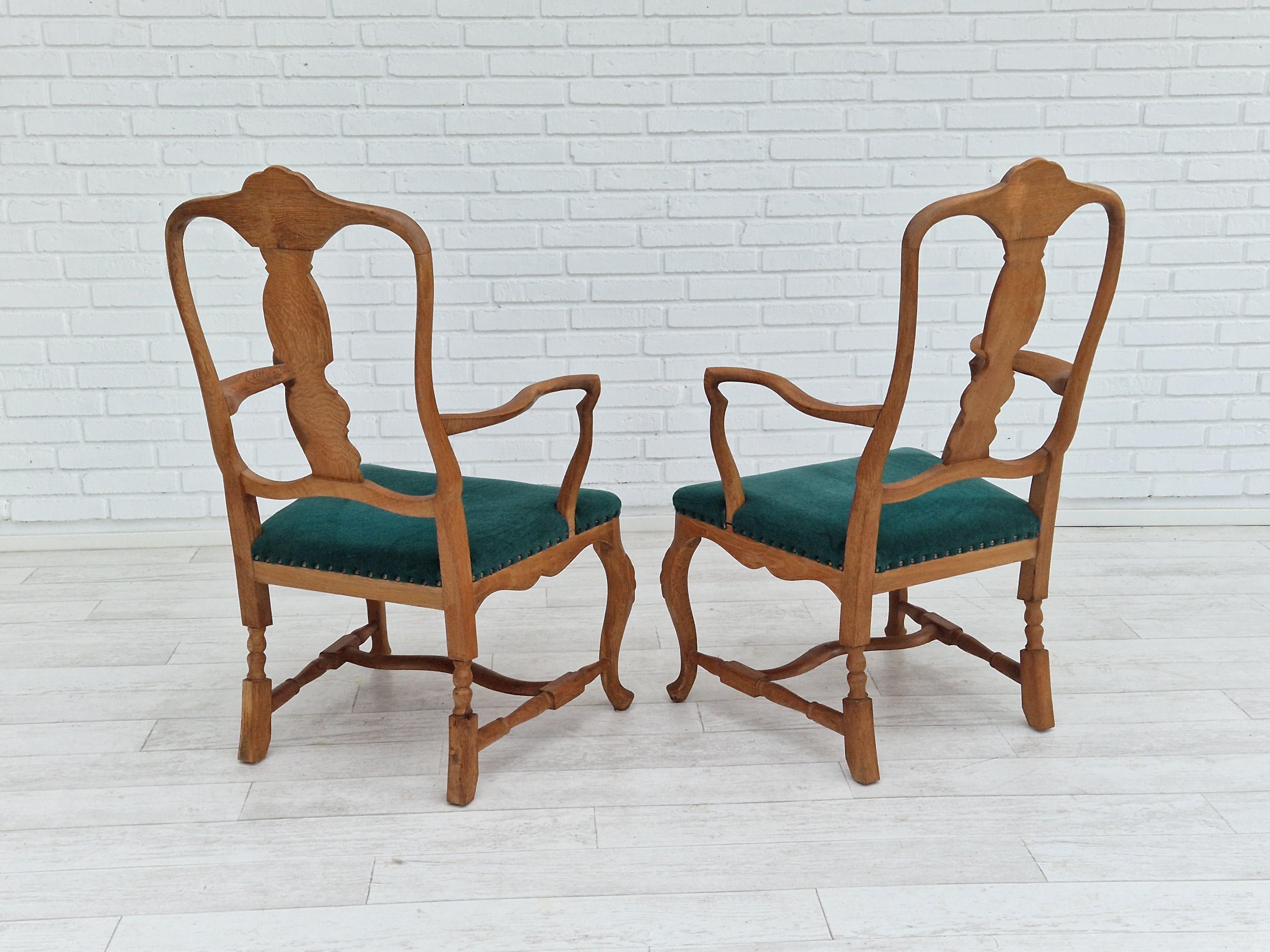 1960s, Danish Design, Pair of Armchairs, Oak Wood, Original Very Good Condition For Sale 12