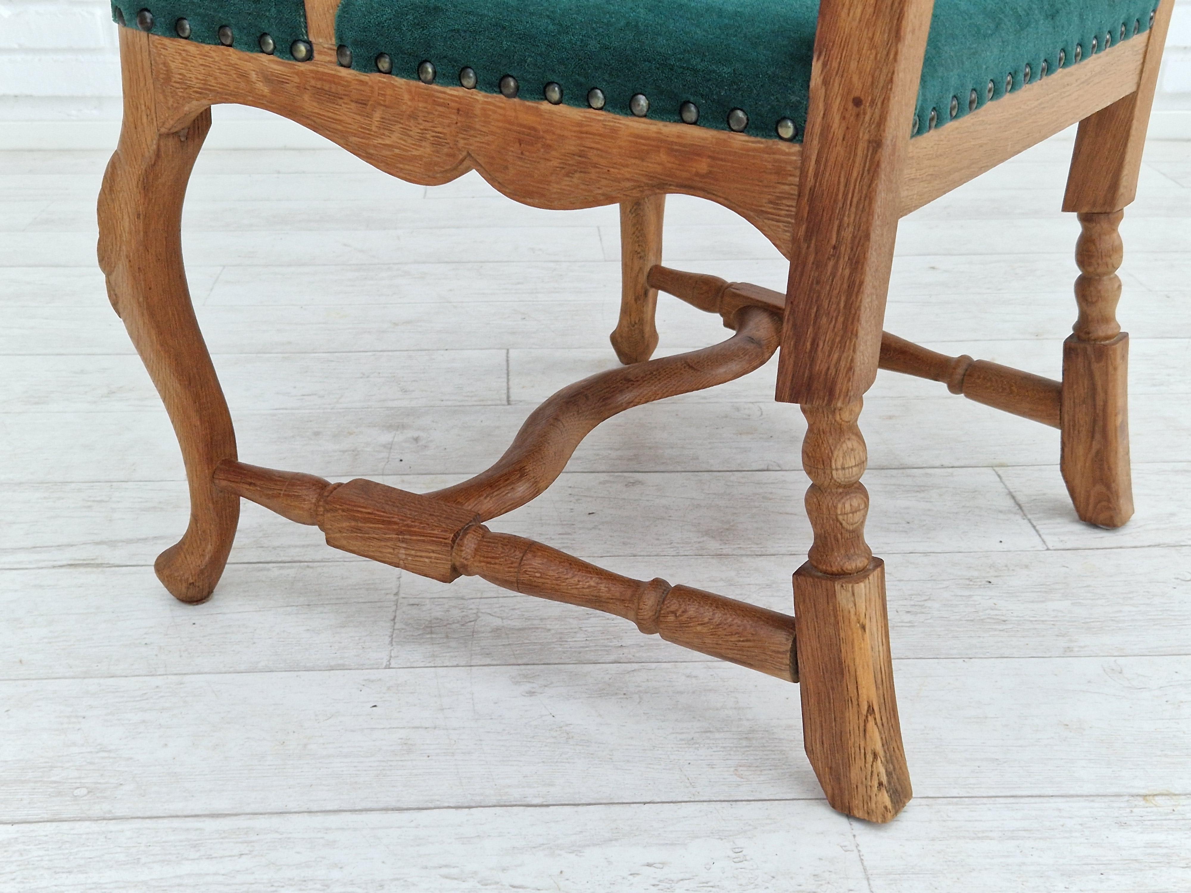 1960s, Danish Design, Pair of Armchairs, Oak Wood, Original Very Good Condition For Sale 13