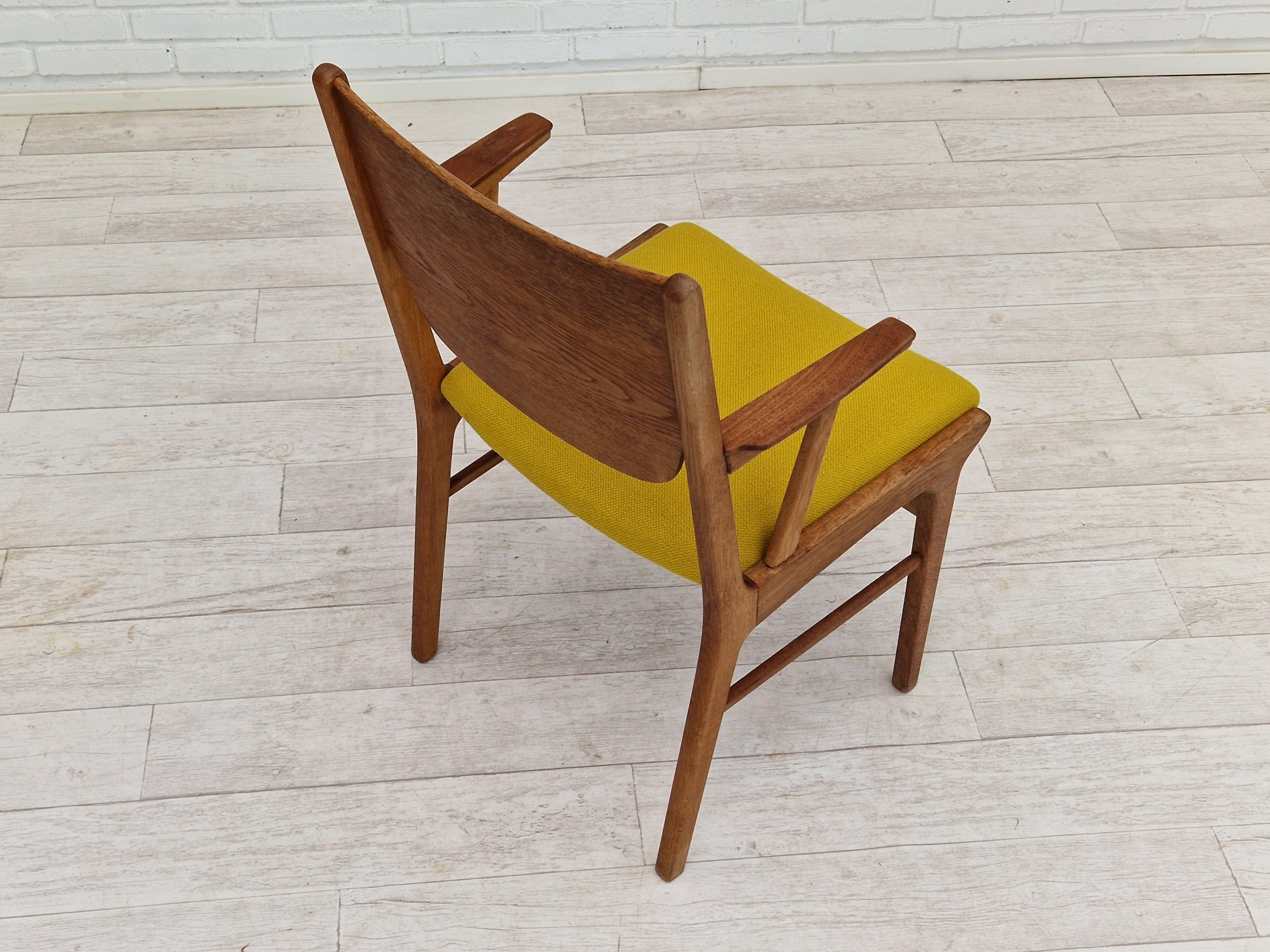 1960s, Danish Design, Restored Armchair, Kvadrat Wool, Oak Wood For Sale 1