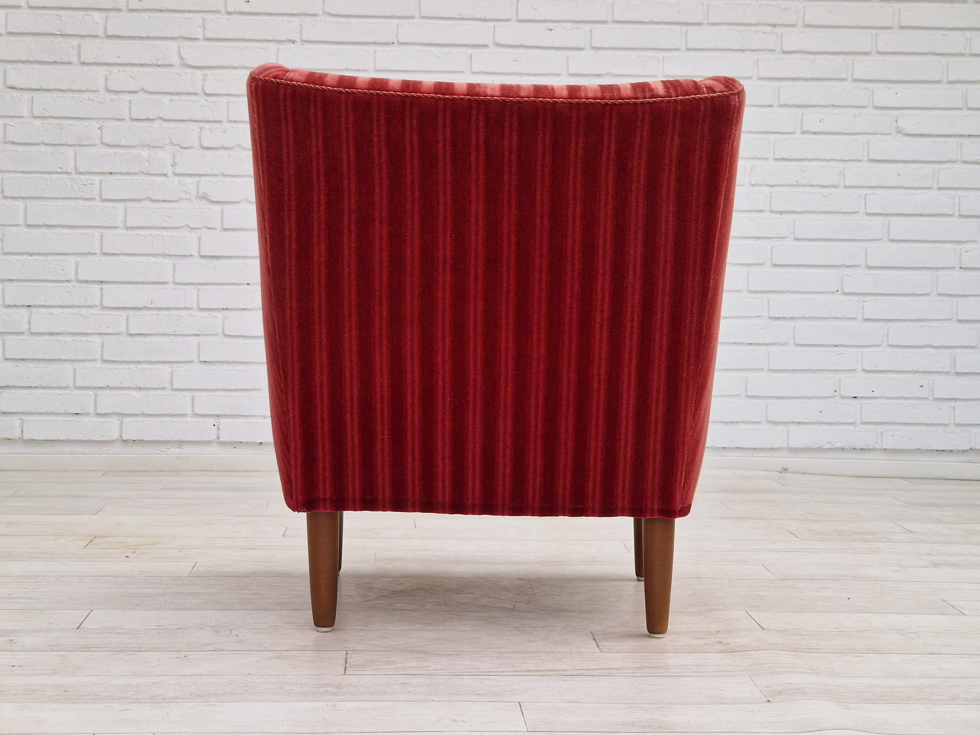 1960s, Danish Design, Set of 2 Armchairs, Velour, Original Very Good Condition For Sale 4