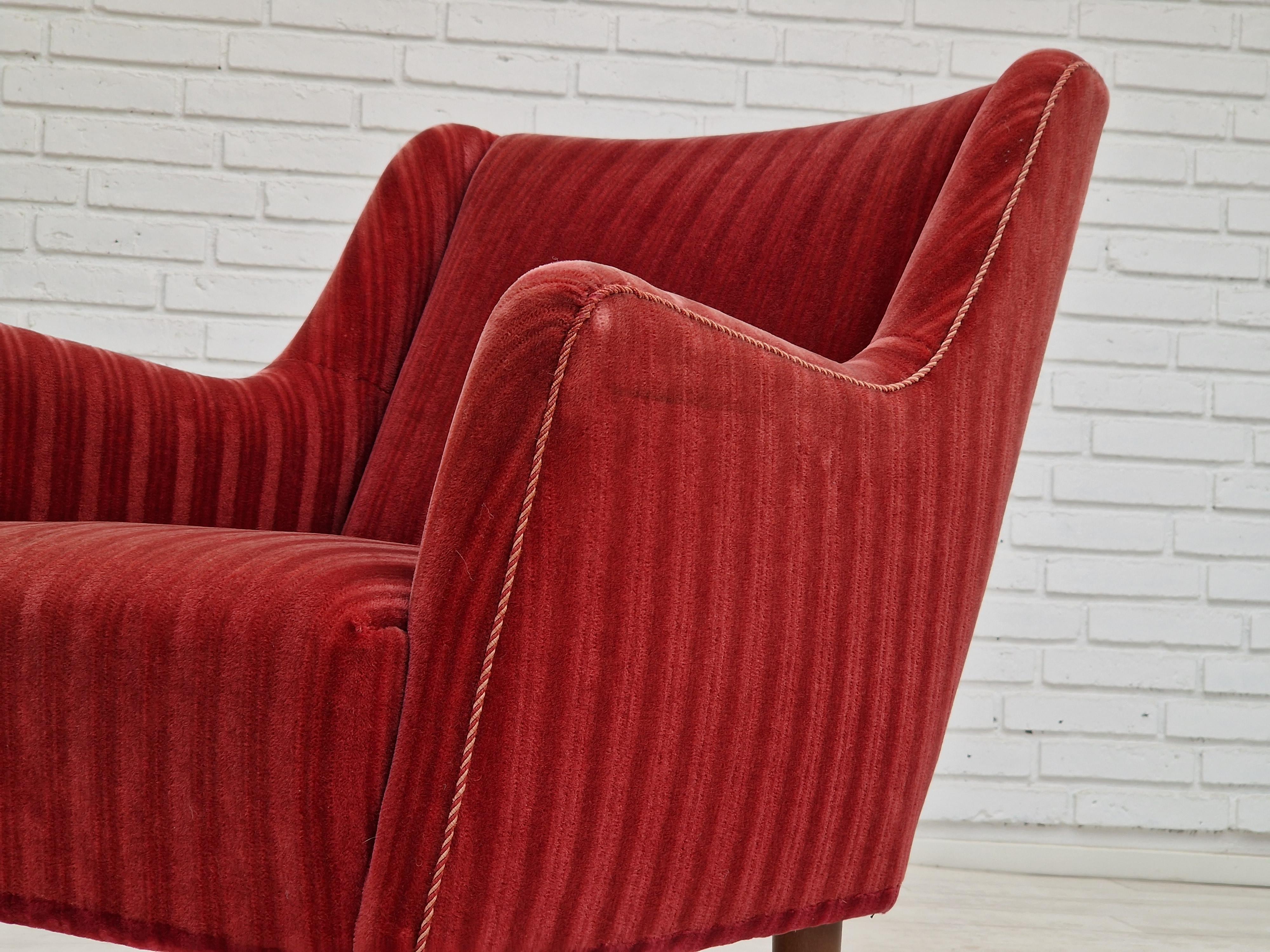 1960s, Danish Design, Set of 2 Armchairs, Velour, Original Very Good Condition For Sale 6