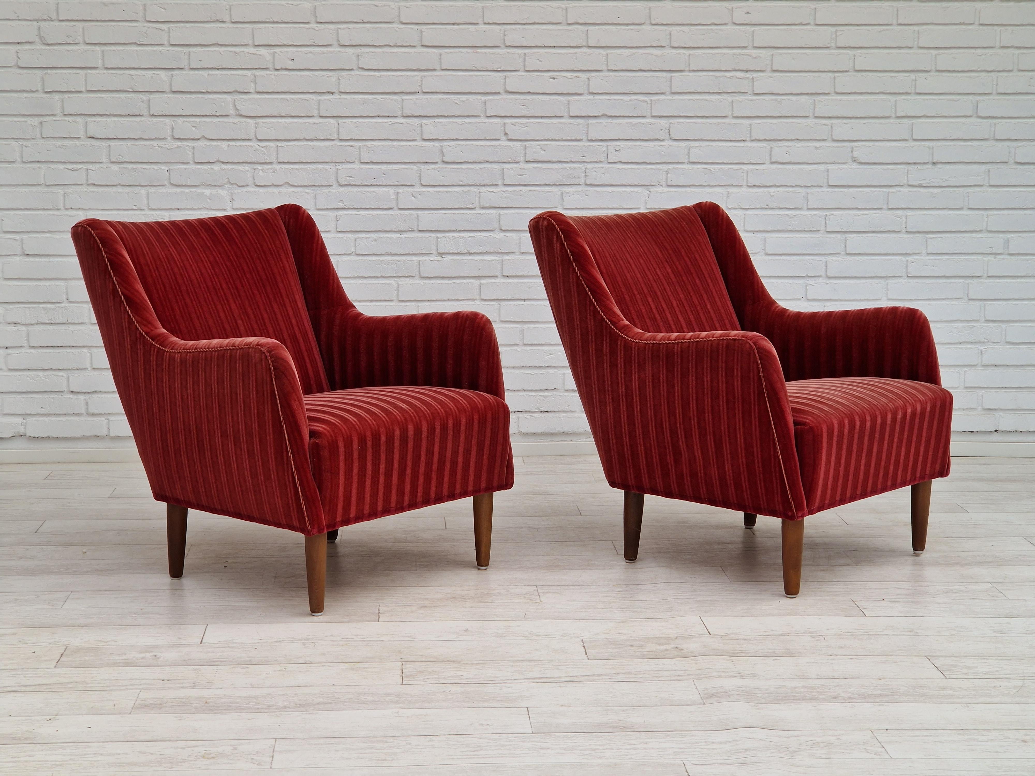 1960s, Danish Design, Set of 2 Armchairs, Velour, Original Very Good Condition In Good Condition For Sale In Tarm, 82