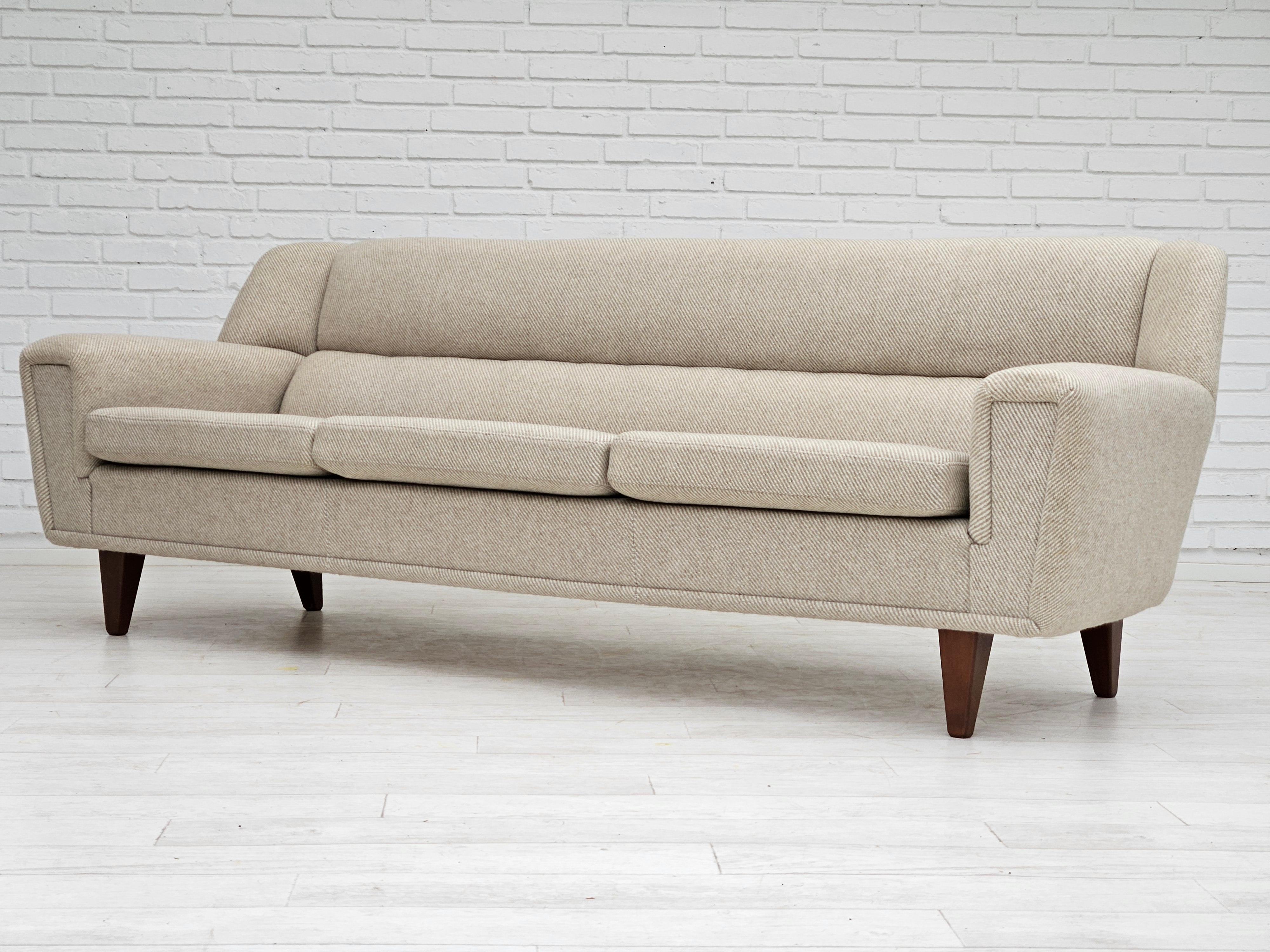 1960s, Danish design sofa by Kurt Østervig model 61, original good condition. 5