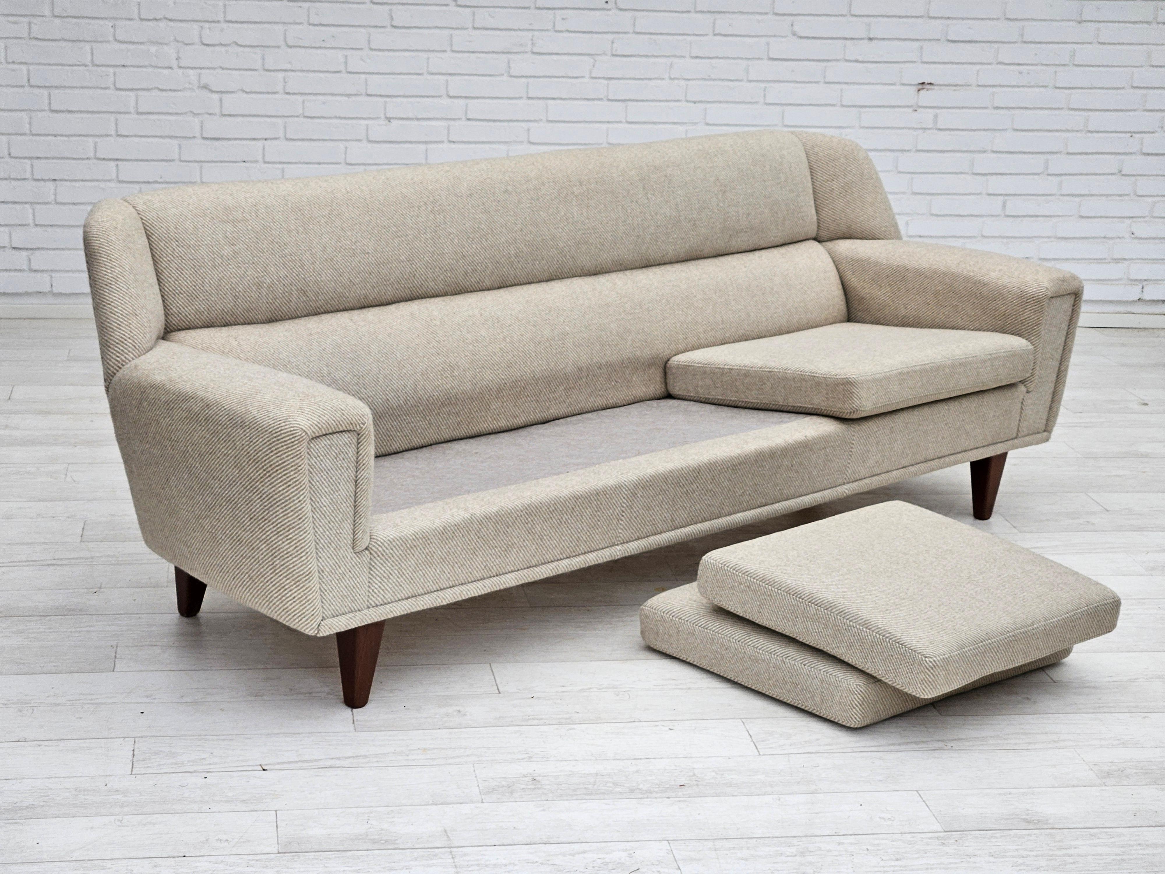 1960s, Danish design sofa by Kurt Østervig model 61, original good condition. 6