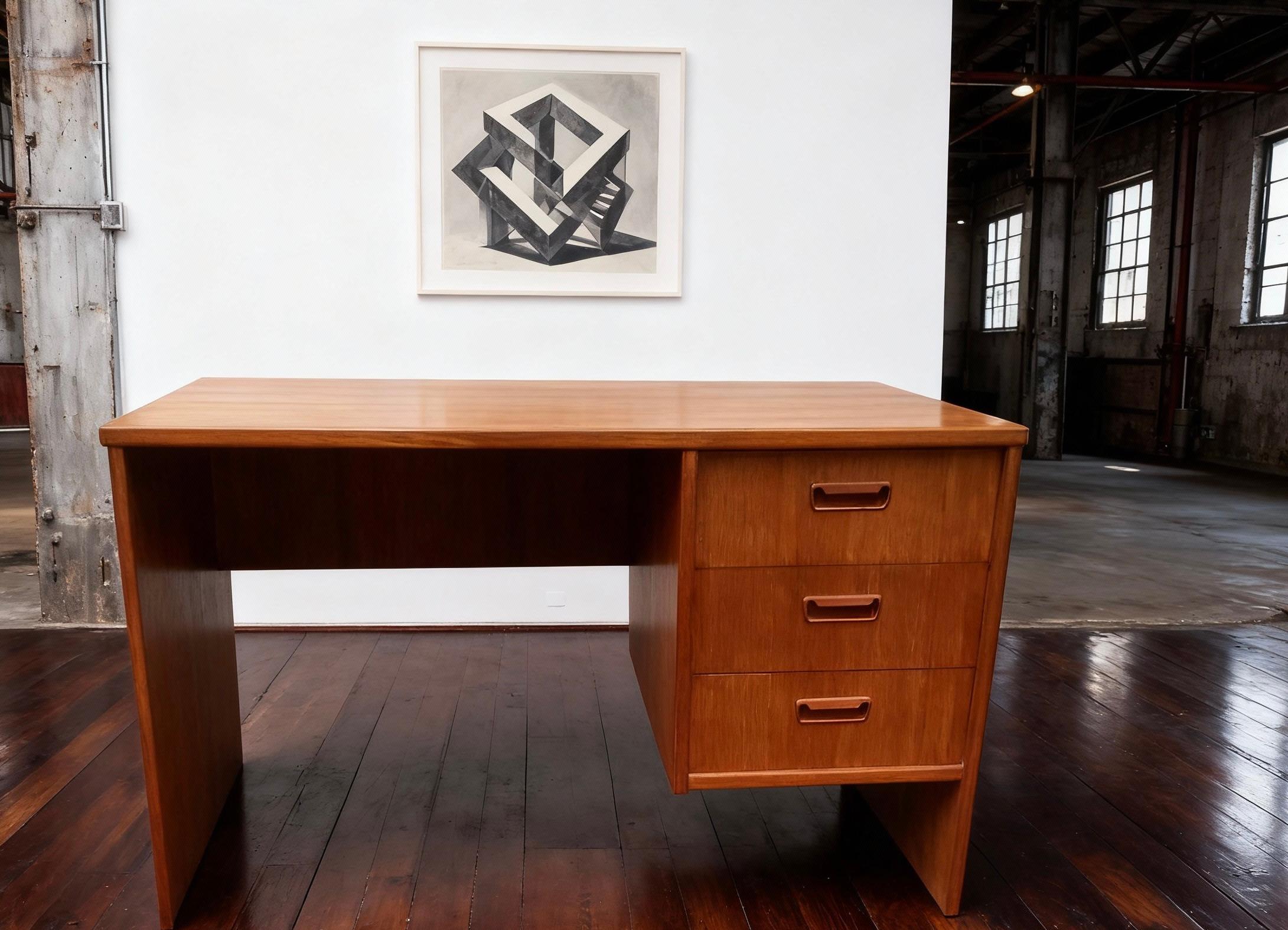 Scrivania danese del 1960 In condizioni buone in vendita a London, Lambeth