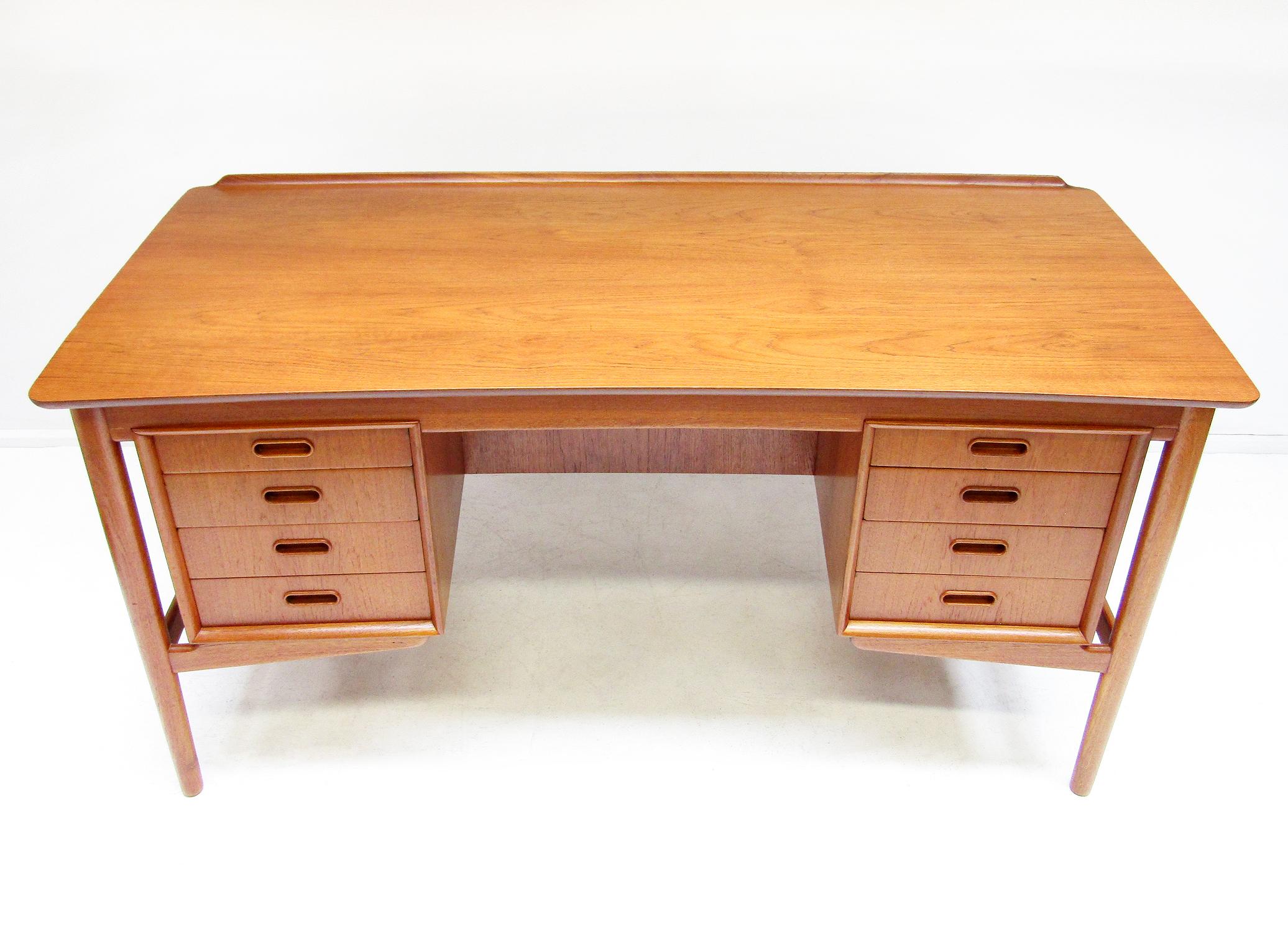 1960s Danish Desk in Teak by Svend Aage Madsen For Sale 5