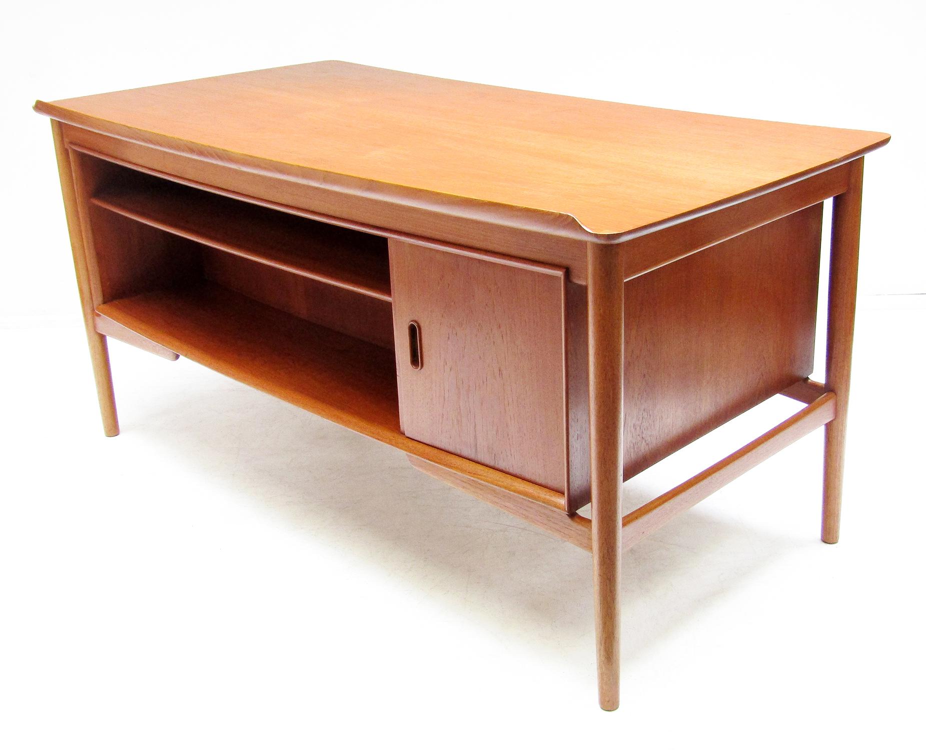 Scandinavian Modern 1960s Danish Desk in Teak by Svend Aage Madsen For Sale