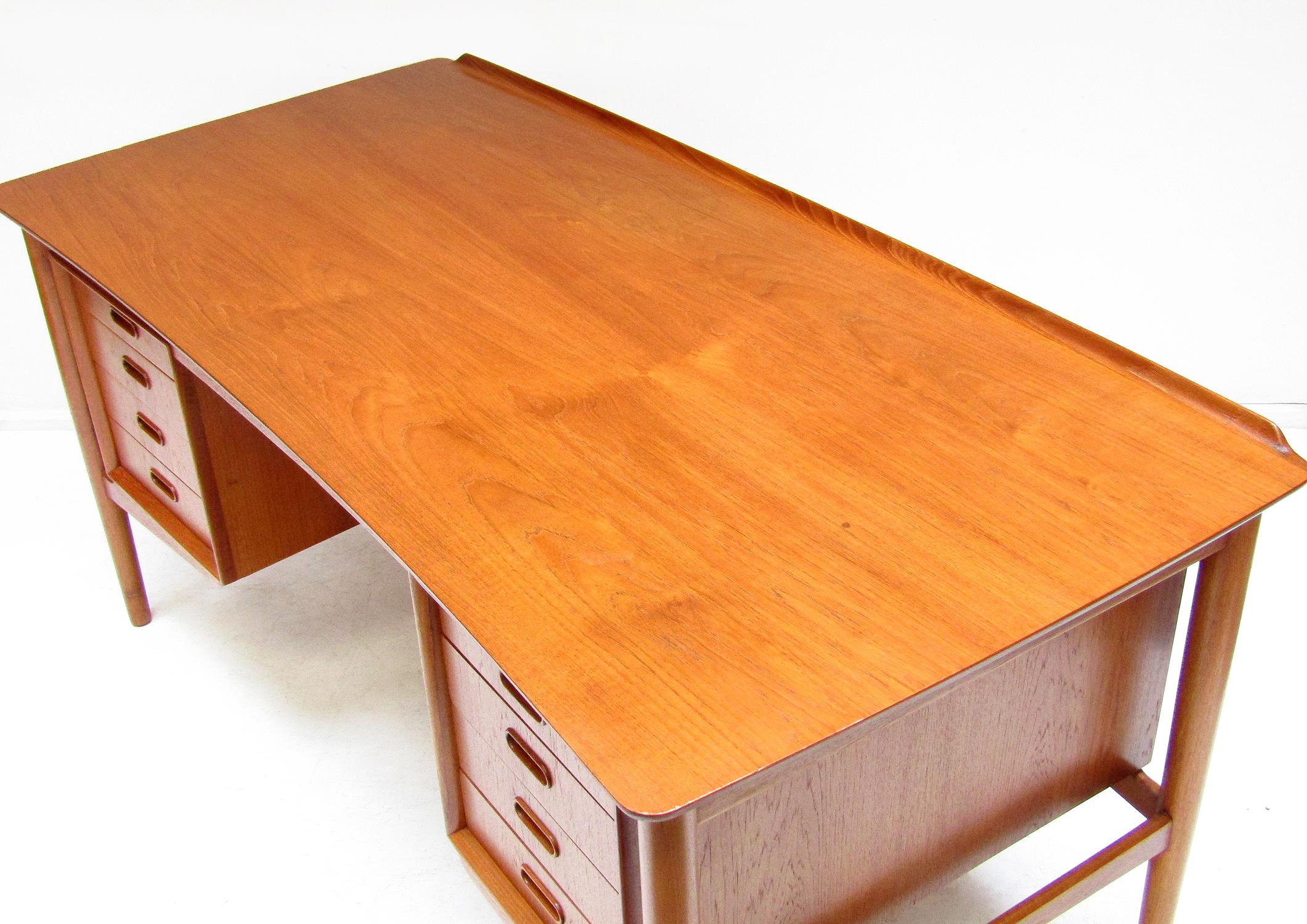 1960s Danish Desk in Teak by Svend Aage Madsen For Sale 3