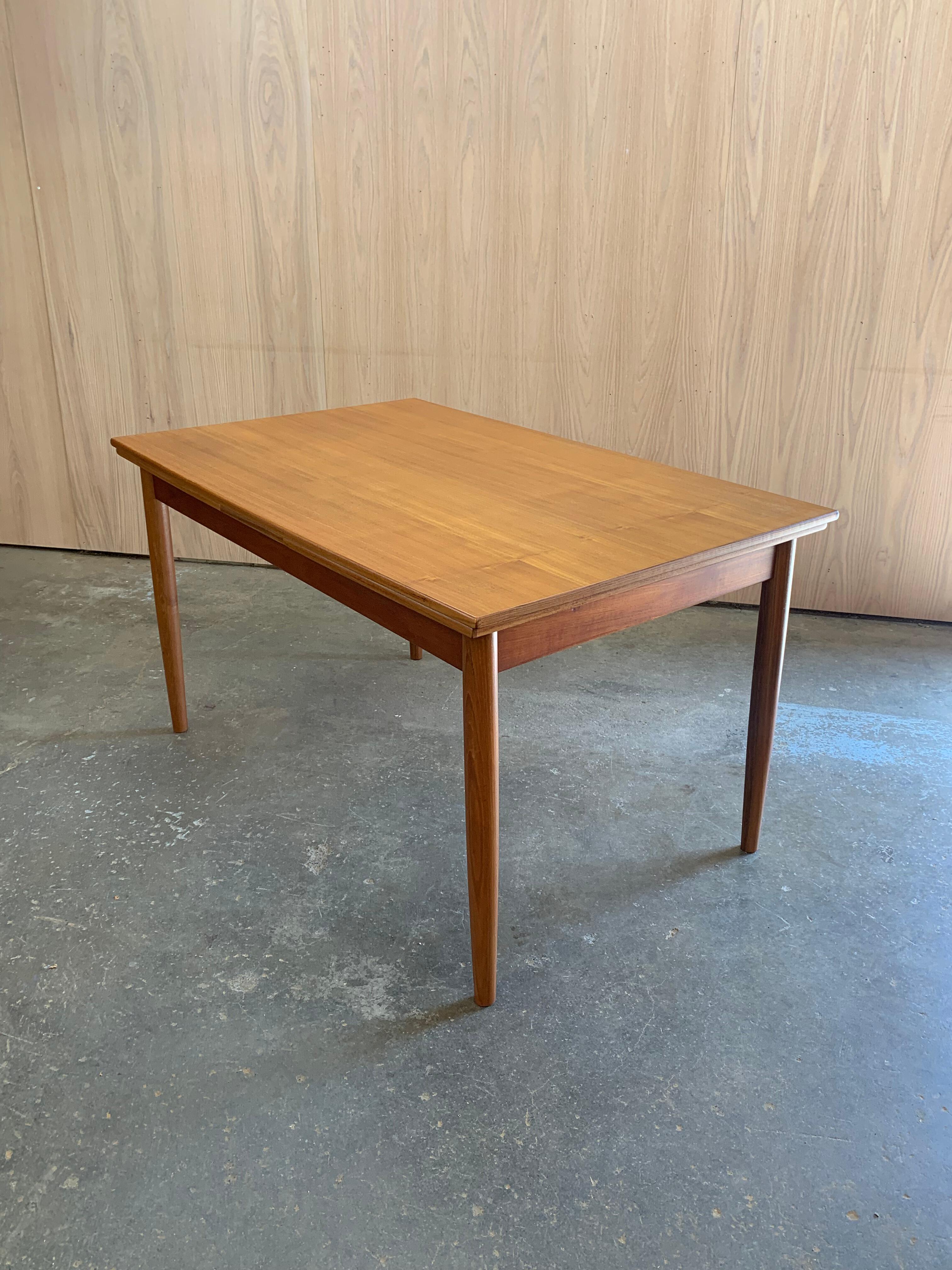 1960s Danish Draw-Leaf Dining Table For Sale 6