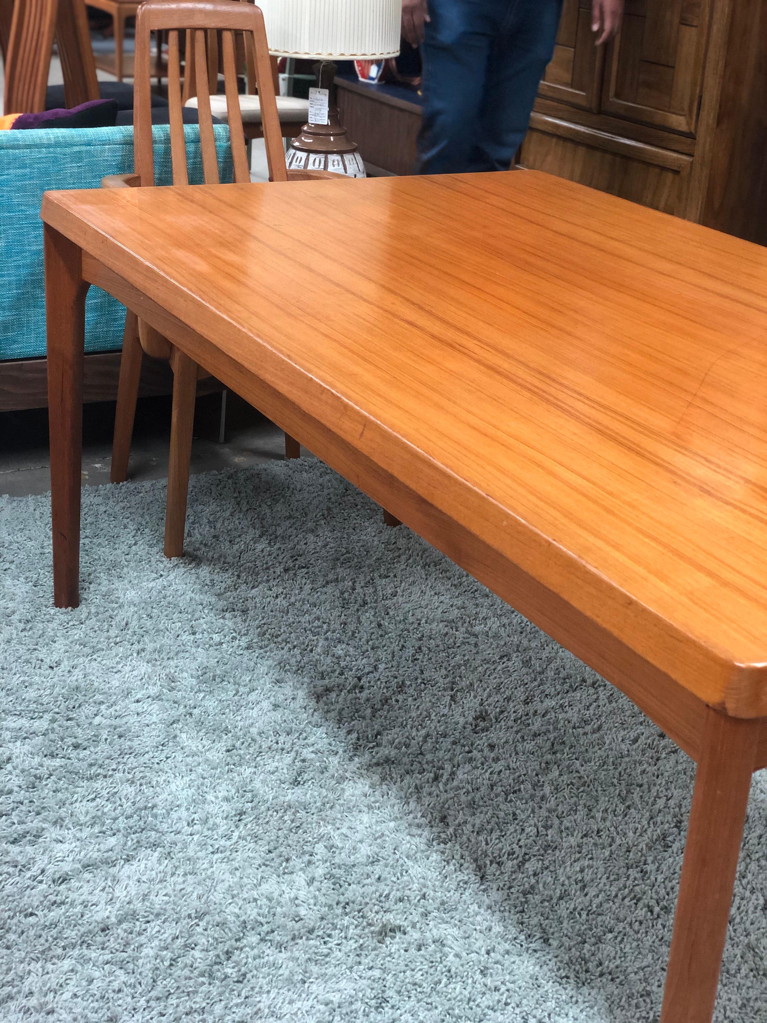 1960s Danish Draw Leaf Expanding Vejle Stole Teak Dining Table In Good Condition In Seattle, WA