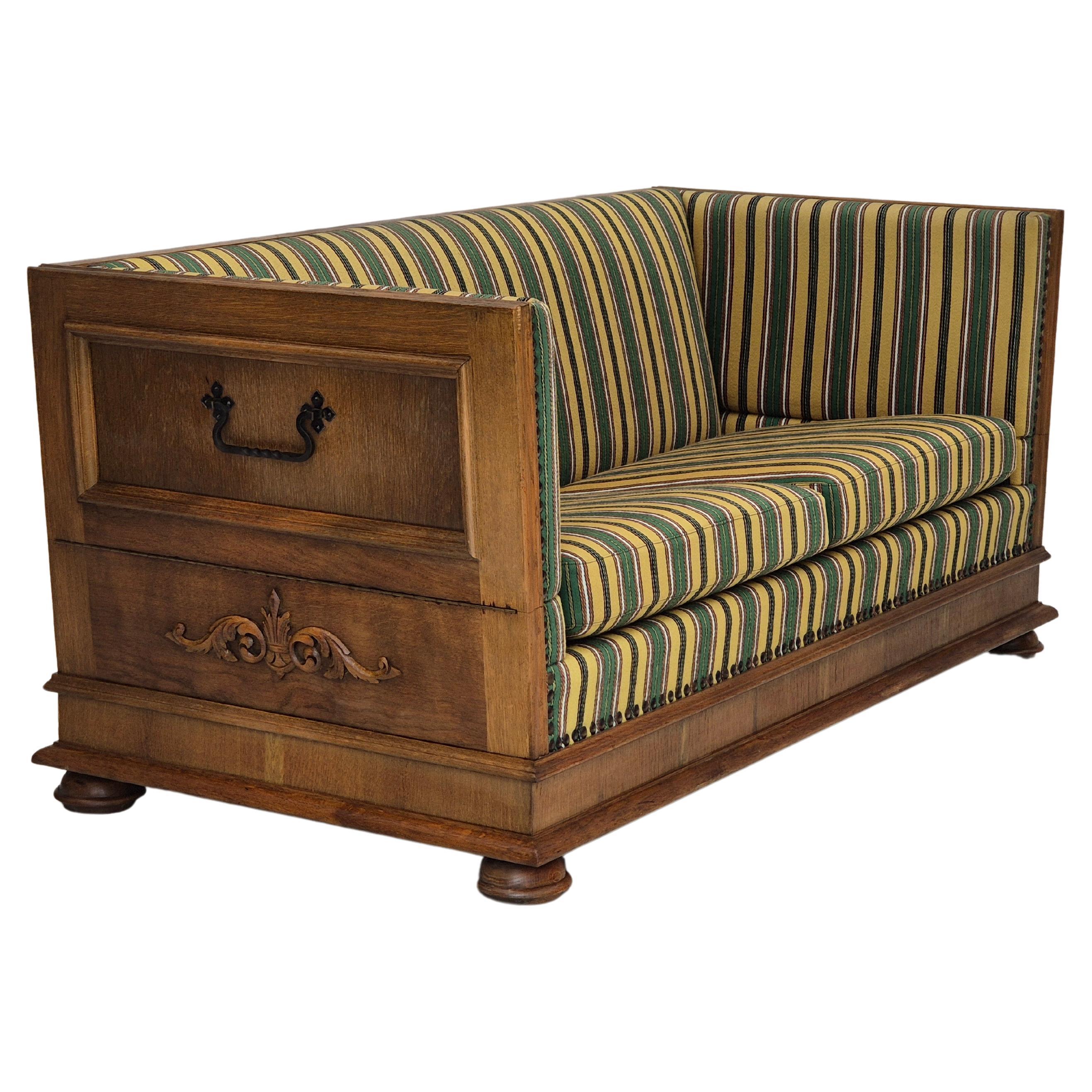 1960s, Danish drop arm sofa, furniture wool, oak wood, orginal condition. en vente
