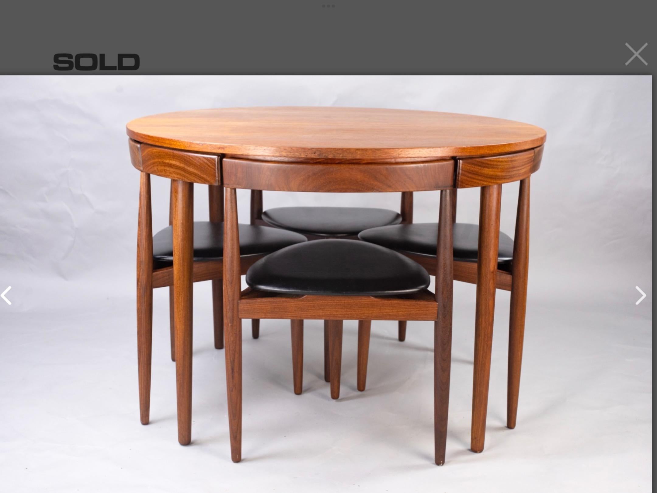 1960s Danish extendable  table and 6x chairs by Hans Olsen for Frem Rouge In Good Condition For Sale In London, Lambeth