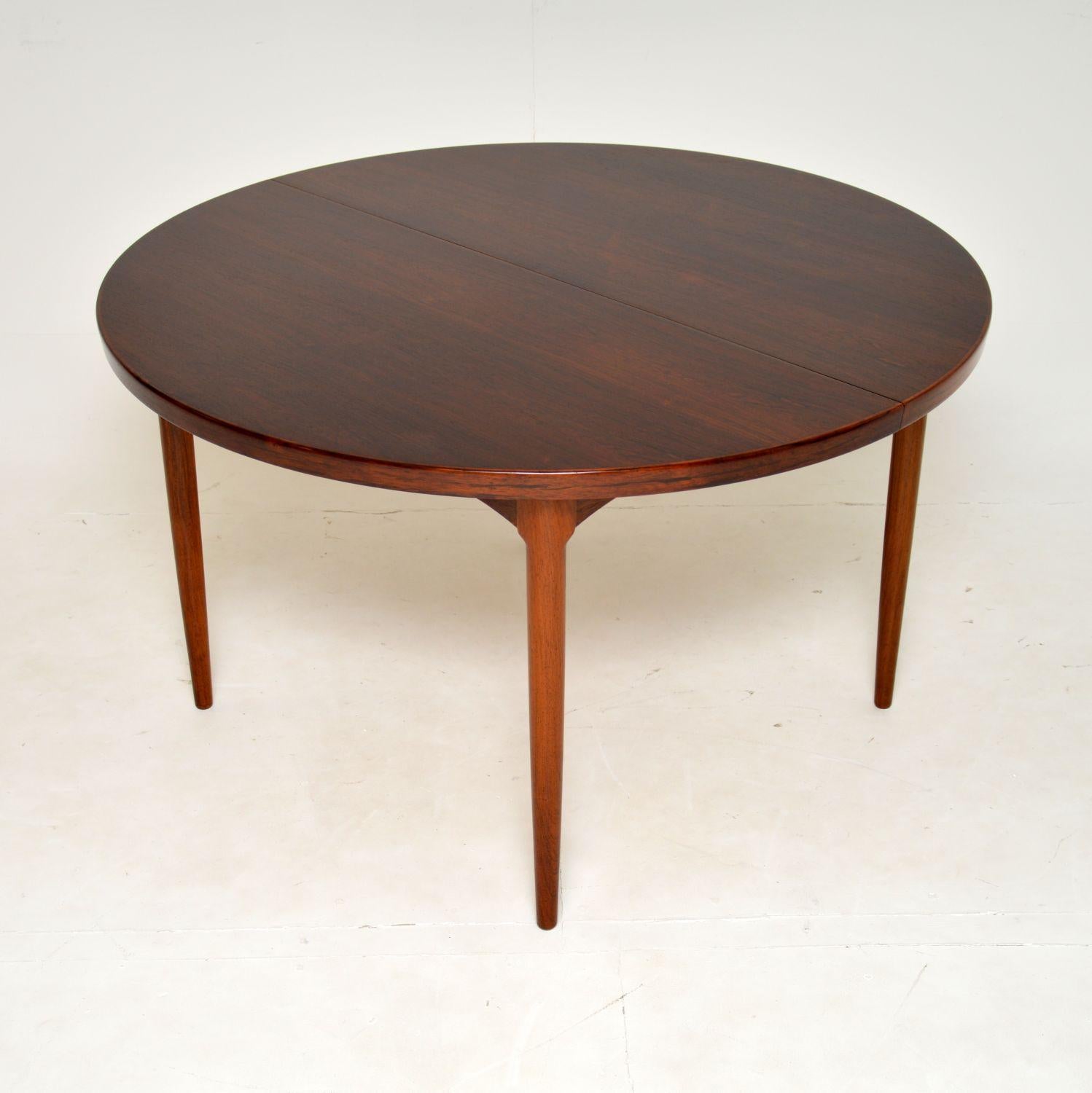 A stunning vintage Danish dining table of the highest quality. This dates from the 1960’s.

It is a very rare model, we are currently unable to pin down the designer as we can’t find another like it anywhere.

It is extremely well made, with a nice