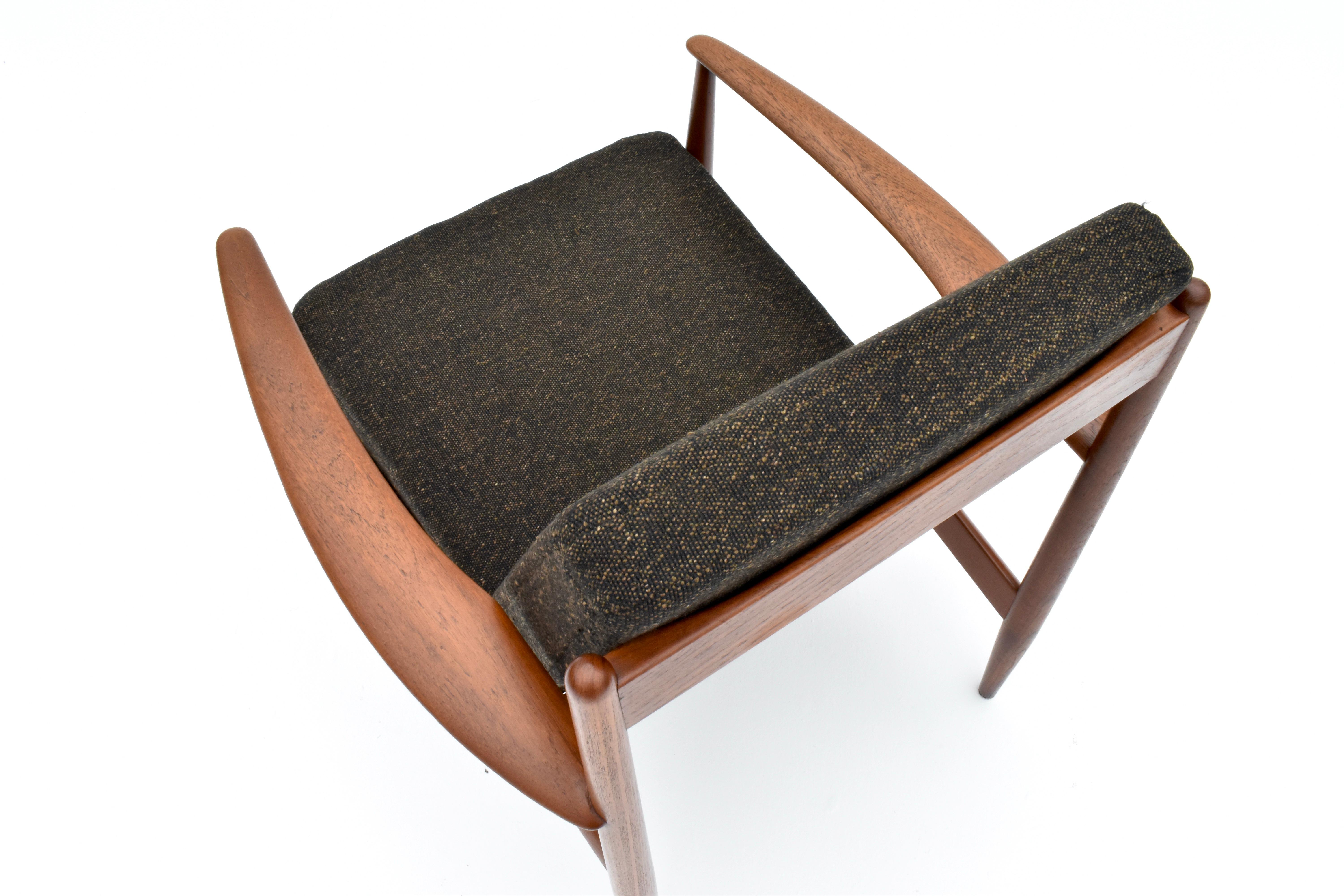 Fauteuil de salon danois Grete Jalk modèle 118 en teck des années 1960 pour France & Son en vente 11