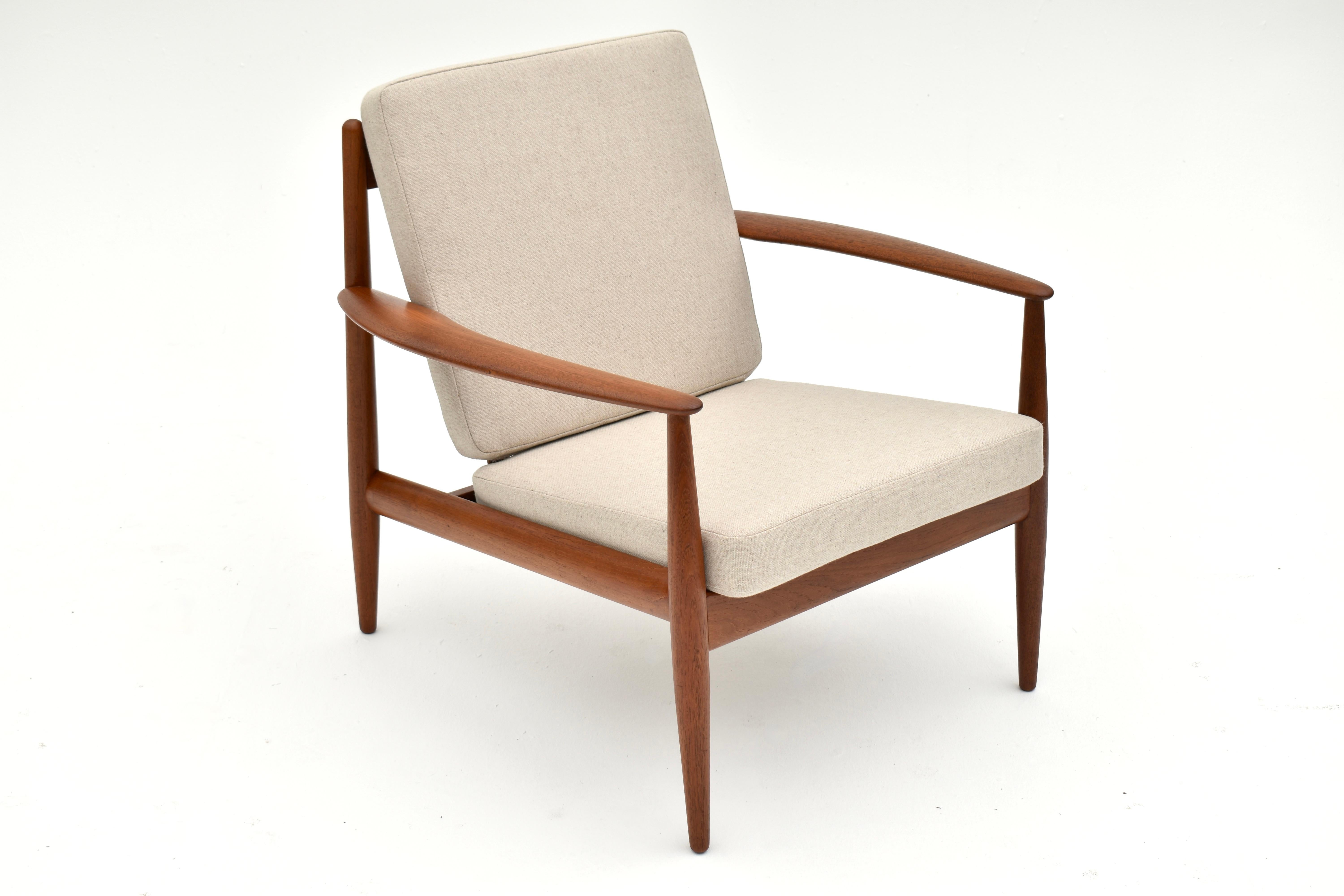 A Danish design classic.

Beautiful solid teak lounge chair designed by Grete Jalk in the mid 50’s for France & Son, Denmark.

This is an early production chair and the most desirable in our opinion.

This example offered in excellent condition. The