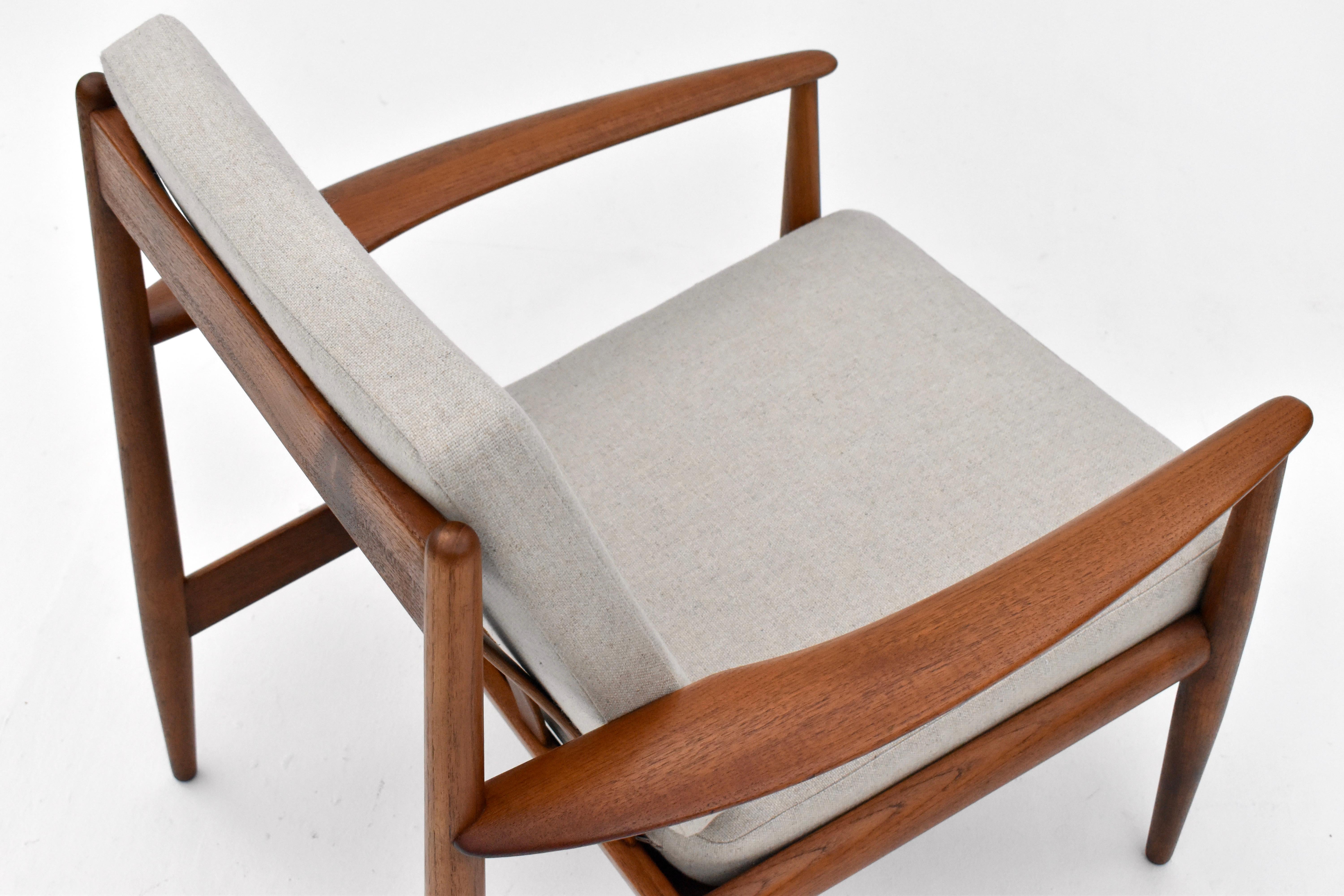 Chaise longue danoise en teck Grete Jalk des années 1960 pour France & Son en vente 5