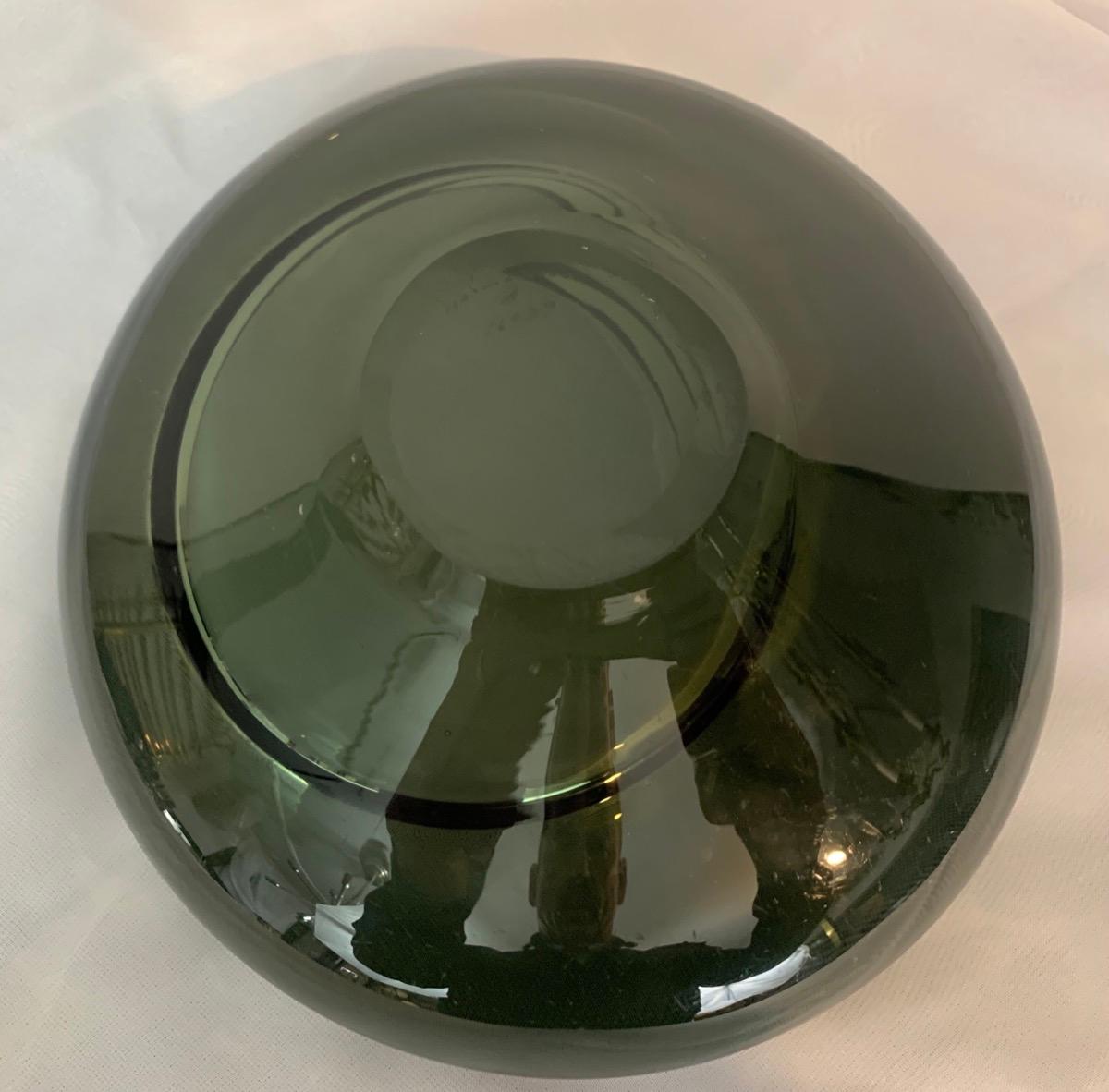 1960s Danish Grey Glass Handmade Bowl by Per Lütken for Holmegaard. No 16039 For Sale 8