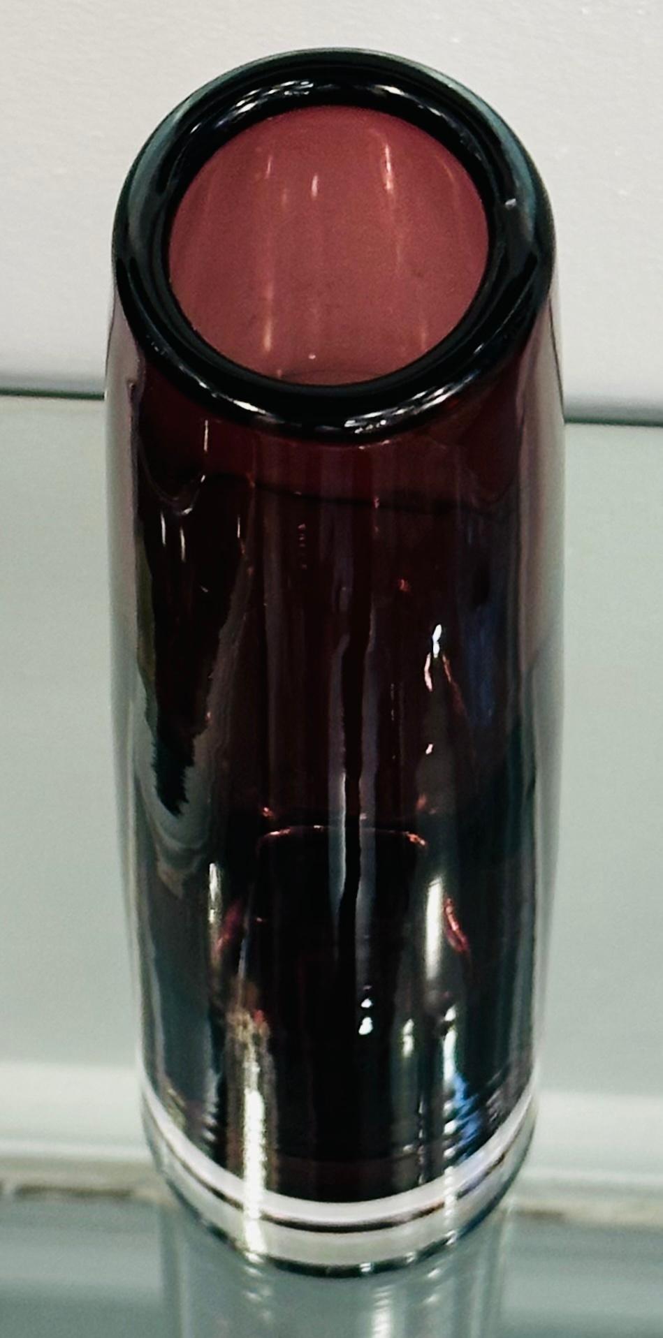 Vaso conico rotondo in vetro Sommerso viola e trasparente soffiato a mano del 1960 in vendita 3