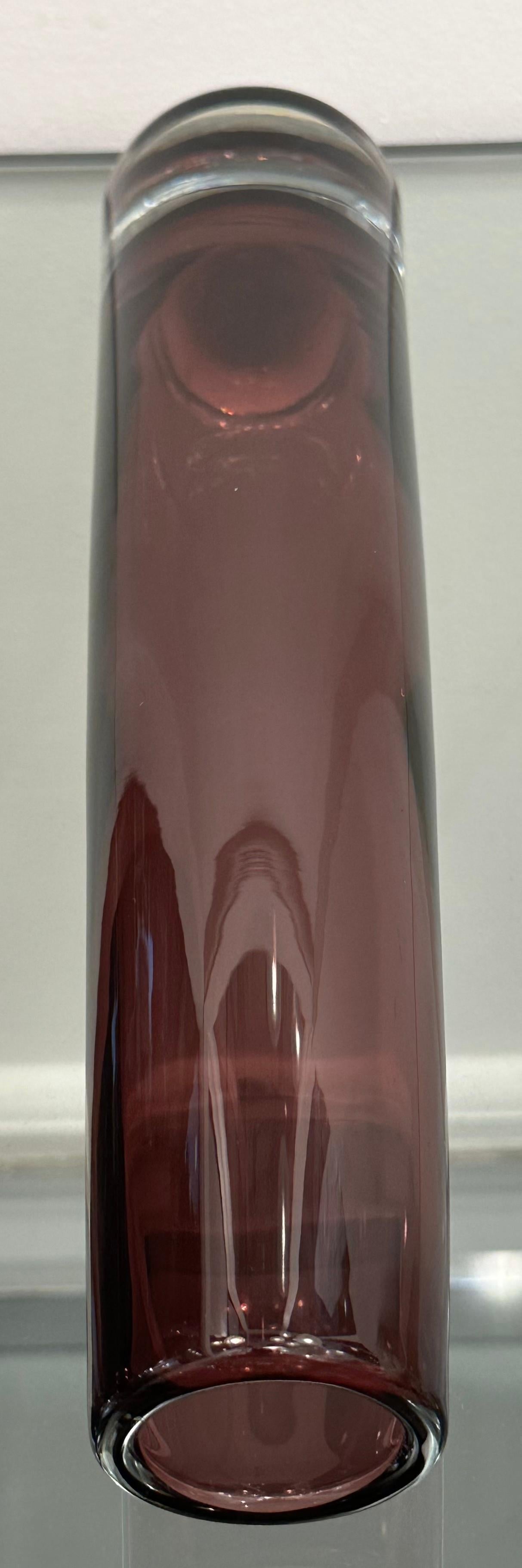 Vaso conico rotondo in vetro Sommerso viola e trasparente soffiato a mano del 1960 in vendita 4