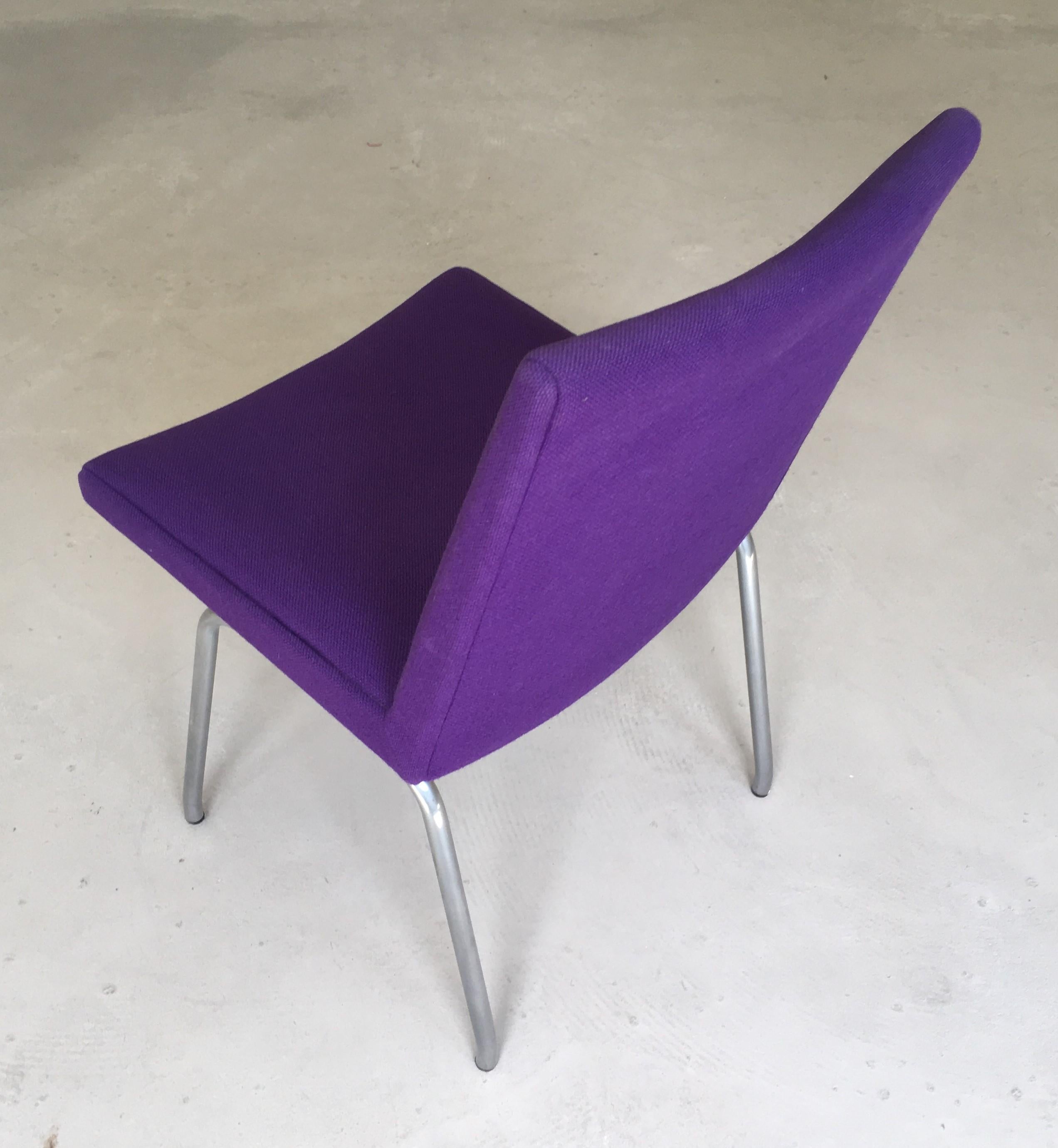 Mid-20th Century 1960s Danish Hans J. Wegner Airport Chair, Reupholstered in Purple Fabric For Sale