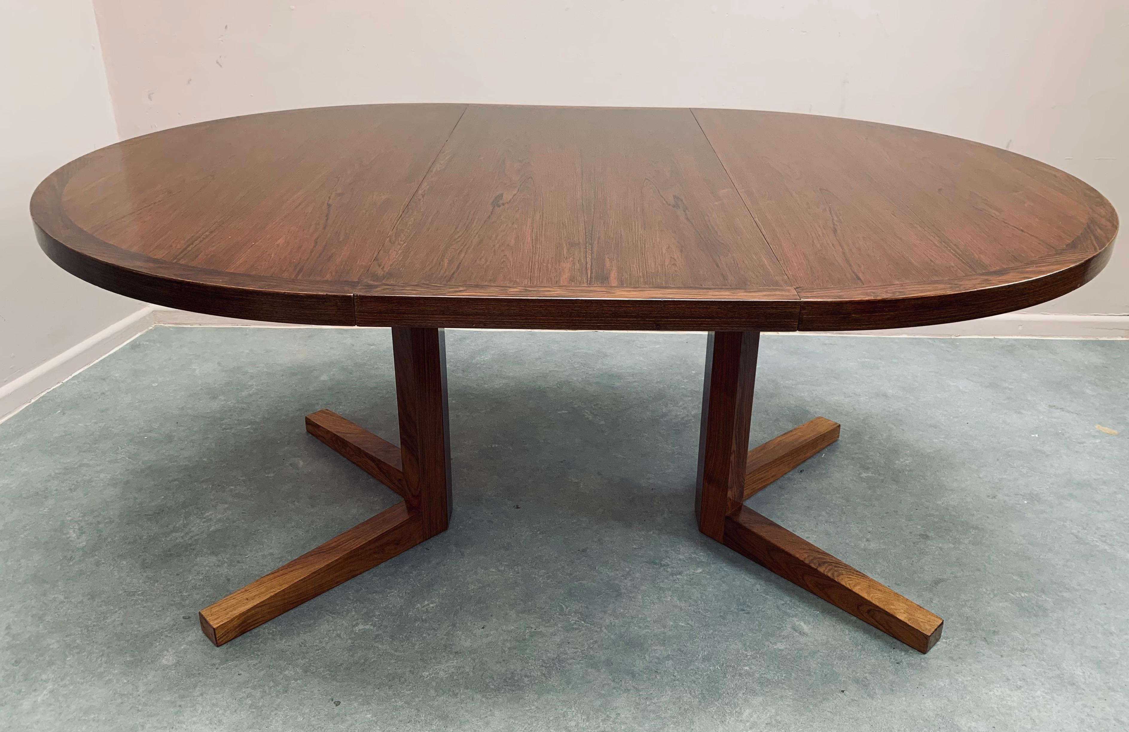20th Century 1960s Danish Heltborg Mobler Rosewood Pedestal Dining Table by John Mortensen