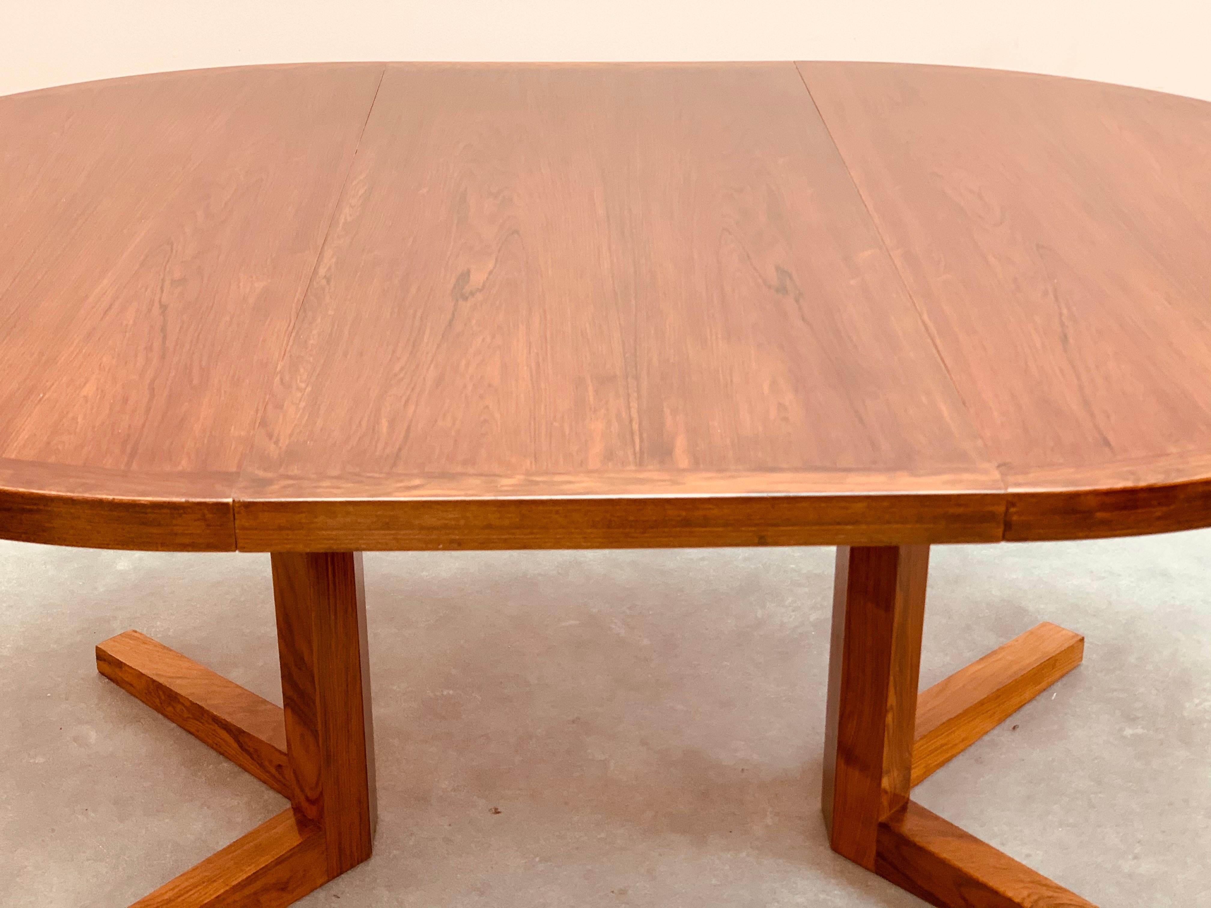 1960s Danish Heltborg Mobler Rosewood Pedestal Dining Table by John Mortensen 3