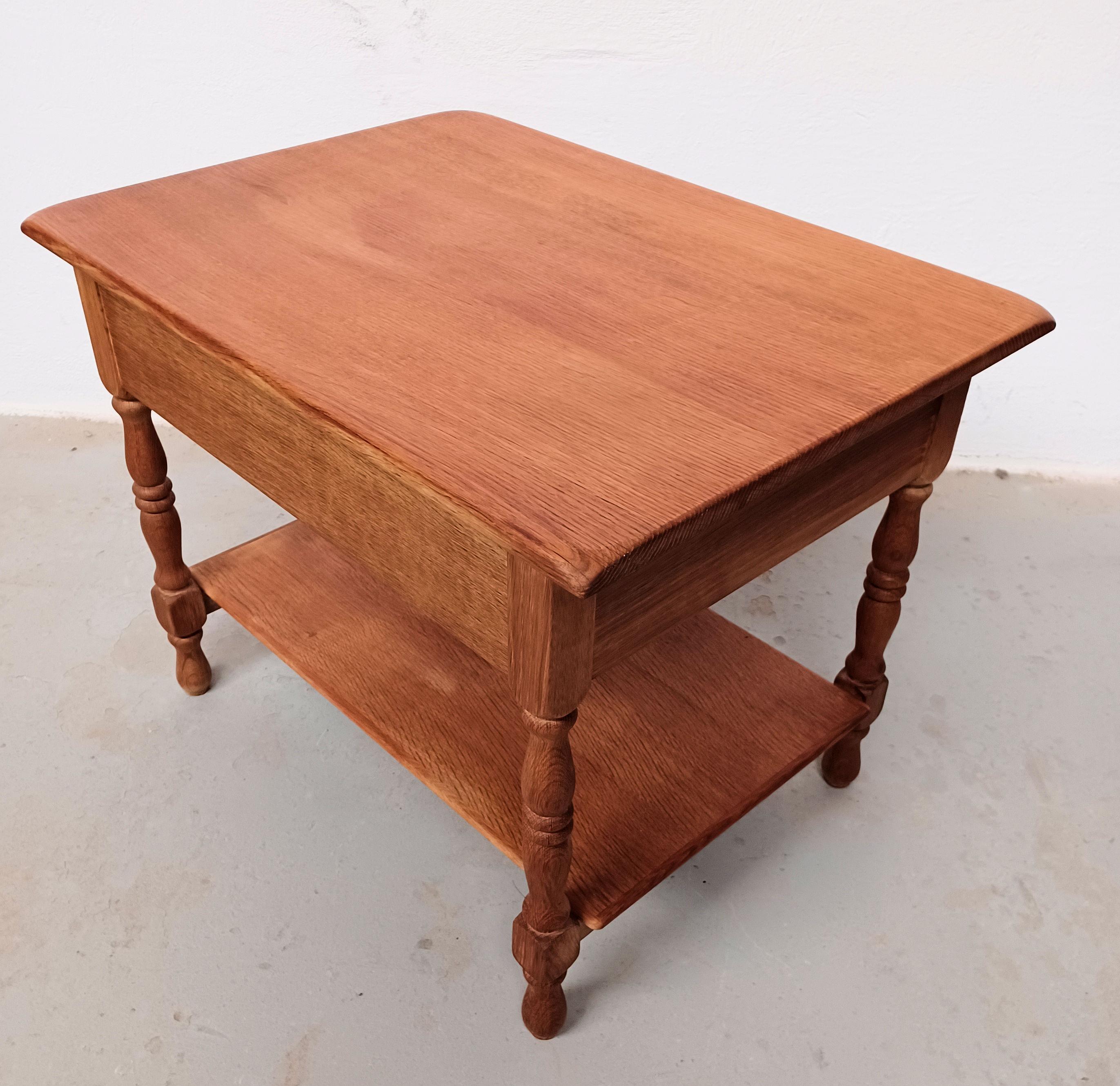 Mesa auxiliar y de costura danesa Henning Kjærnulf de roble de 1960 en venta 4