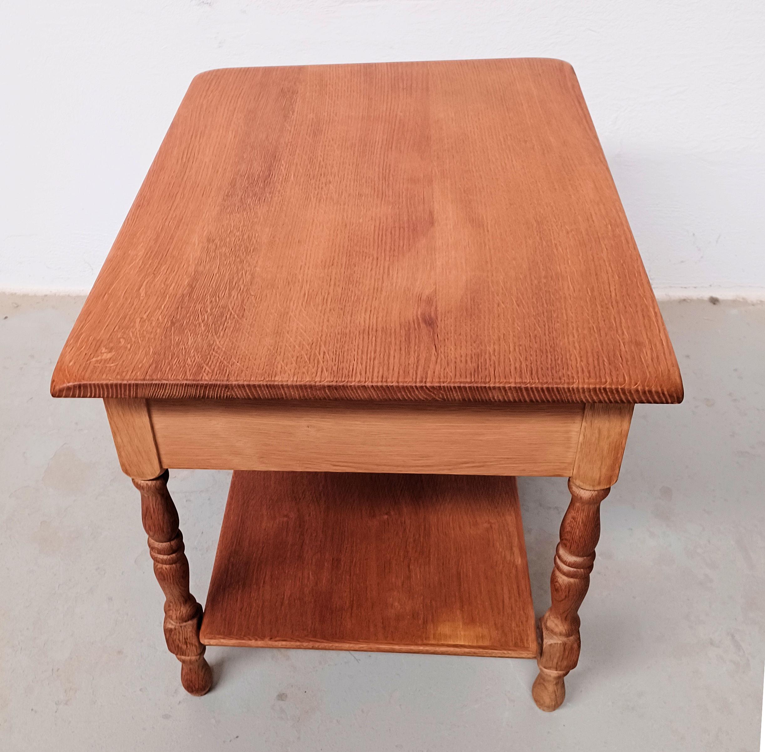 Mesa auxiliar y de costura danesa Henning Kjærnulf de roble de 1960 Palo de rosa en venta