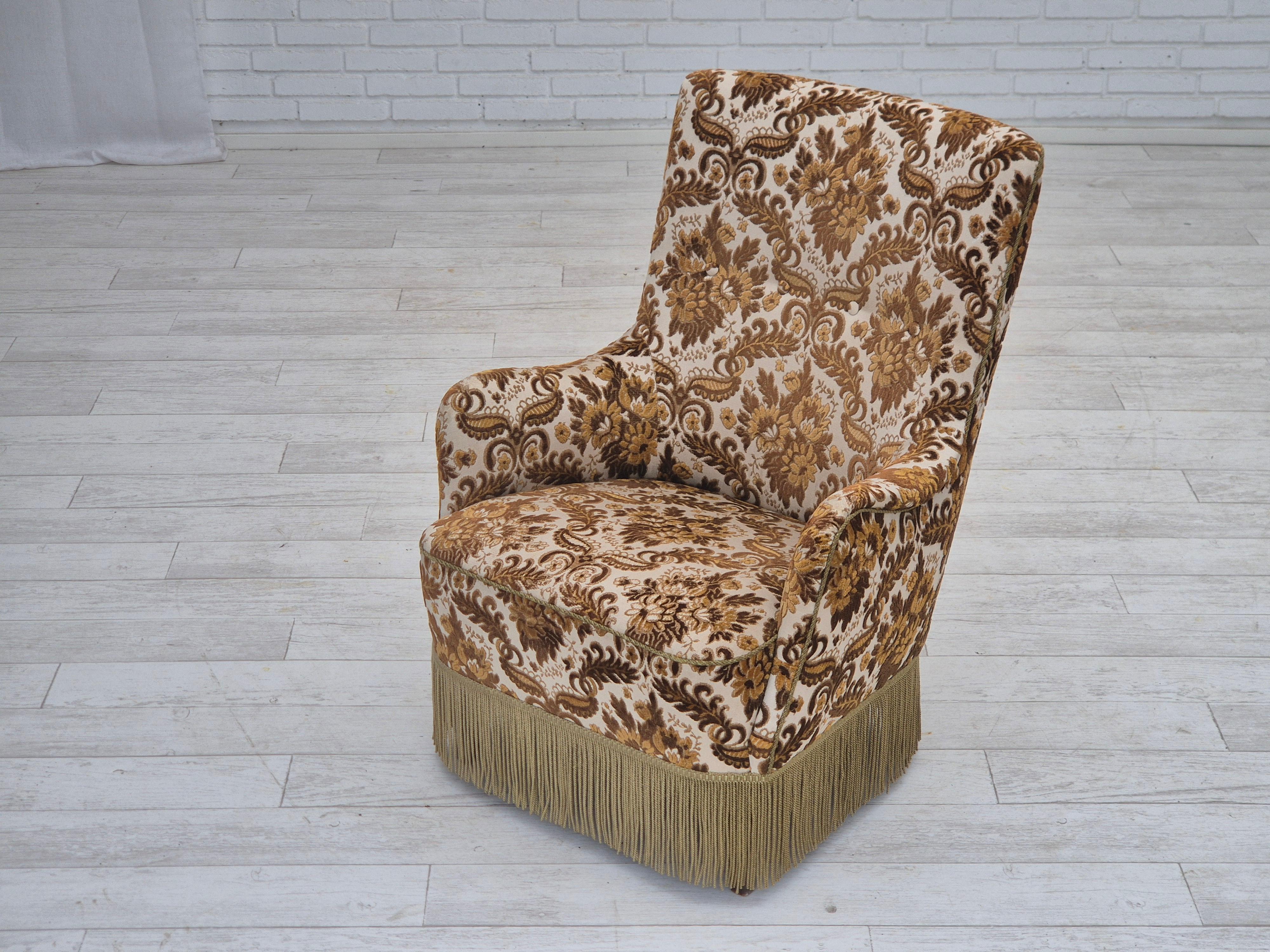 1960er Jahre, dänischer Hochlehner-Sessel, Möbel-Veloursstoff, Eschenholz. im Angebot 3