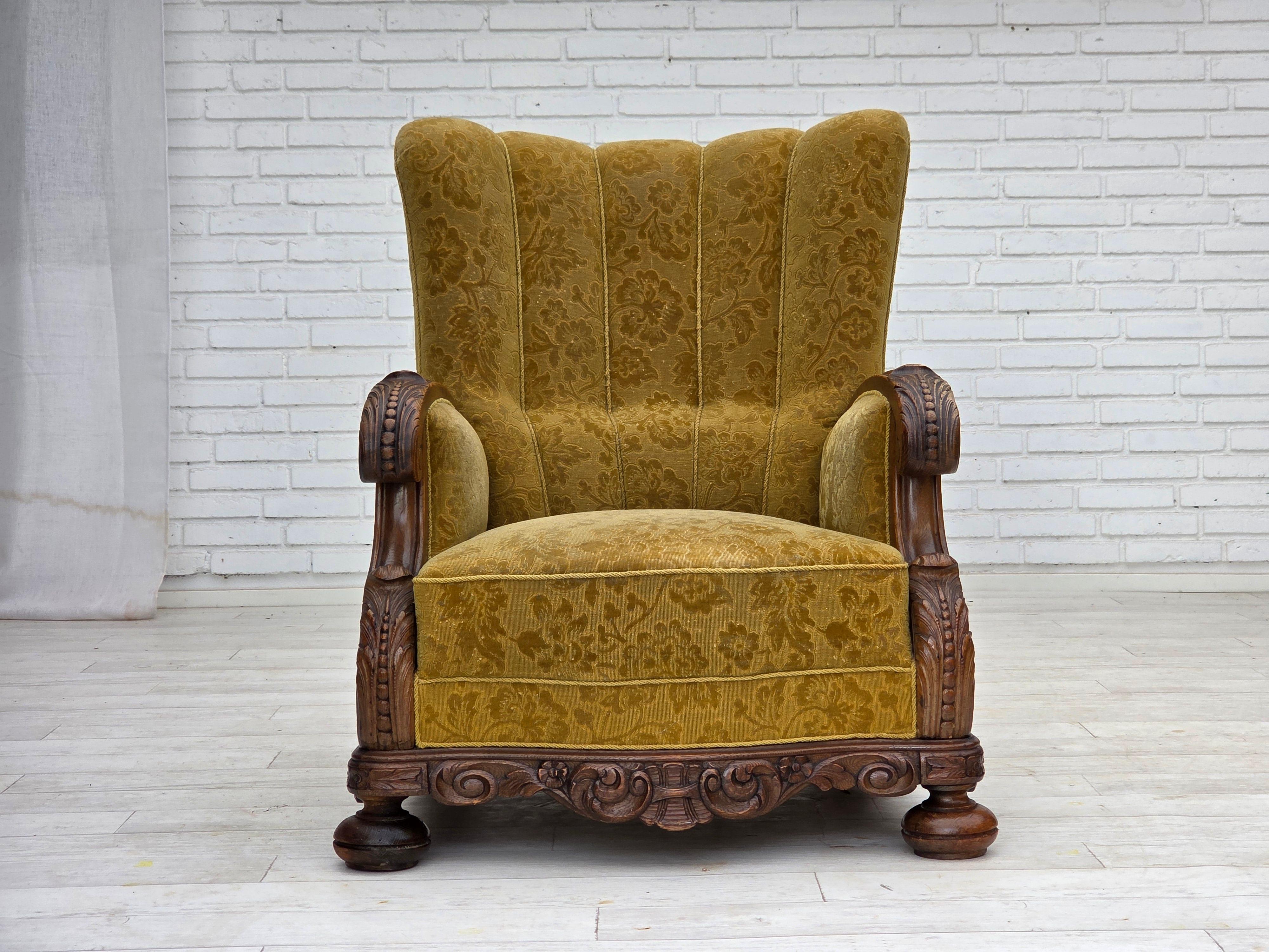 Años 60, sillón danés de respaldo alto, muebles de lana, madera maciza de roble. en Bueno estado para la venta en Tarm, 82