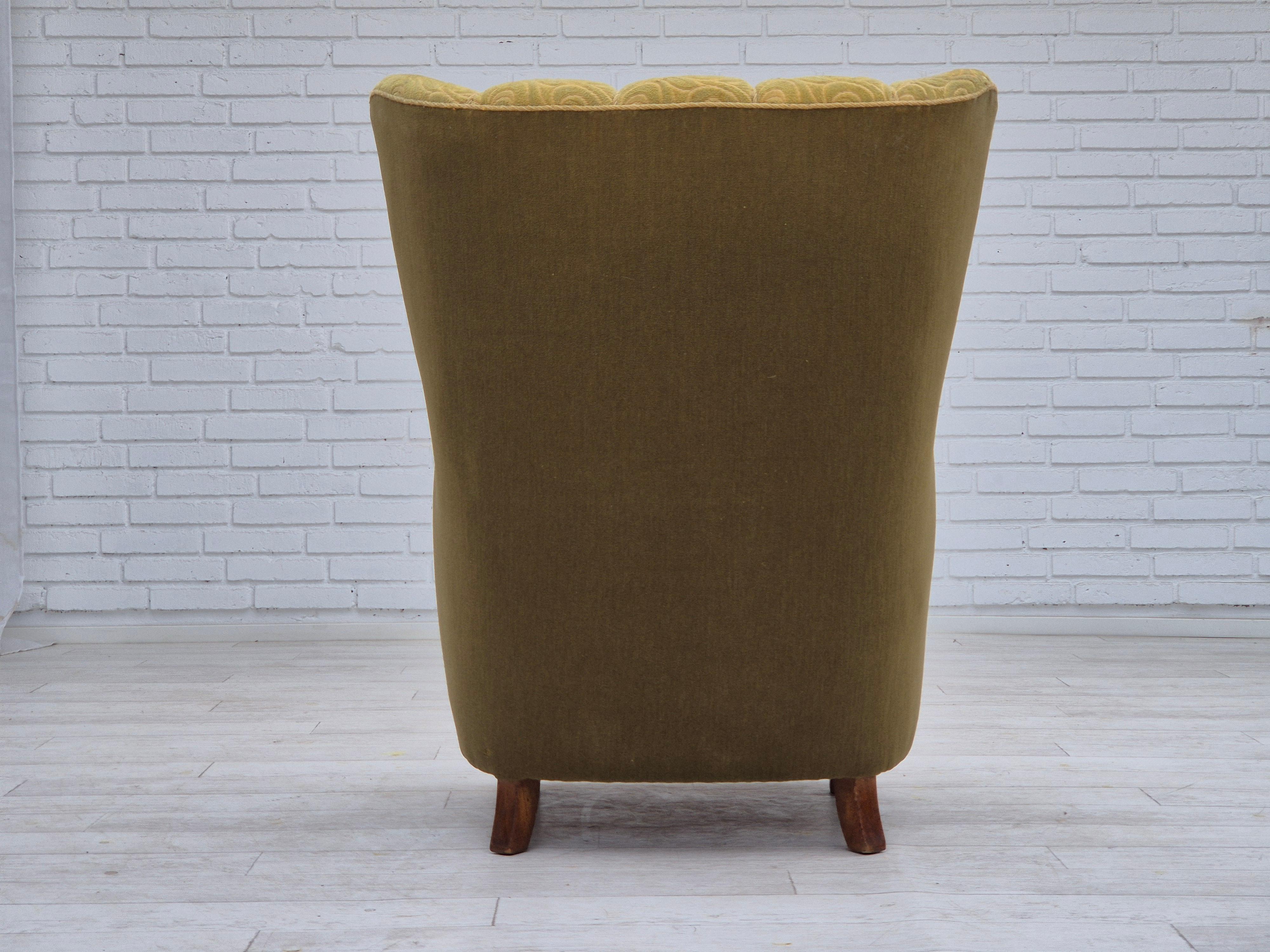 Fauteuil danois à dossier haut des années 1960, état original, coton/laine. État moyen - En vente à Tarm, 82