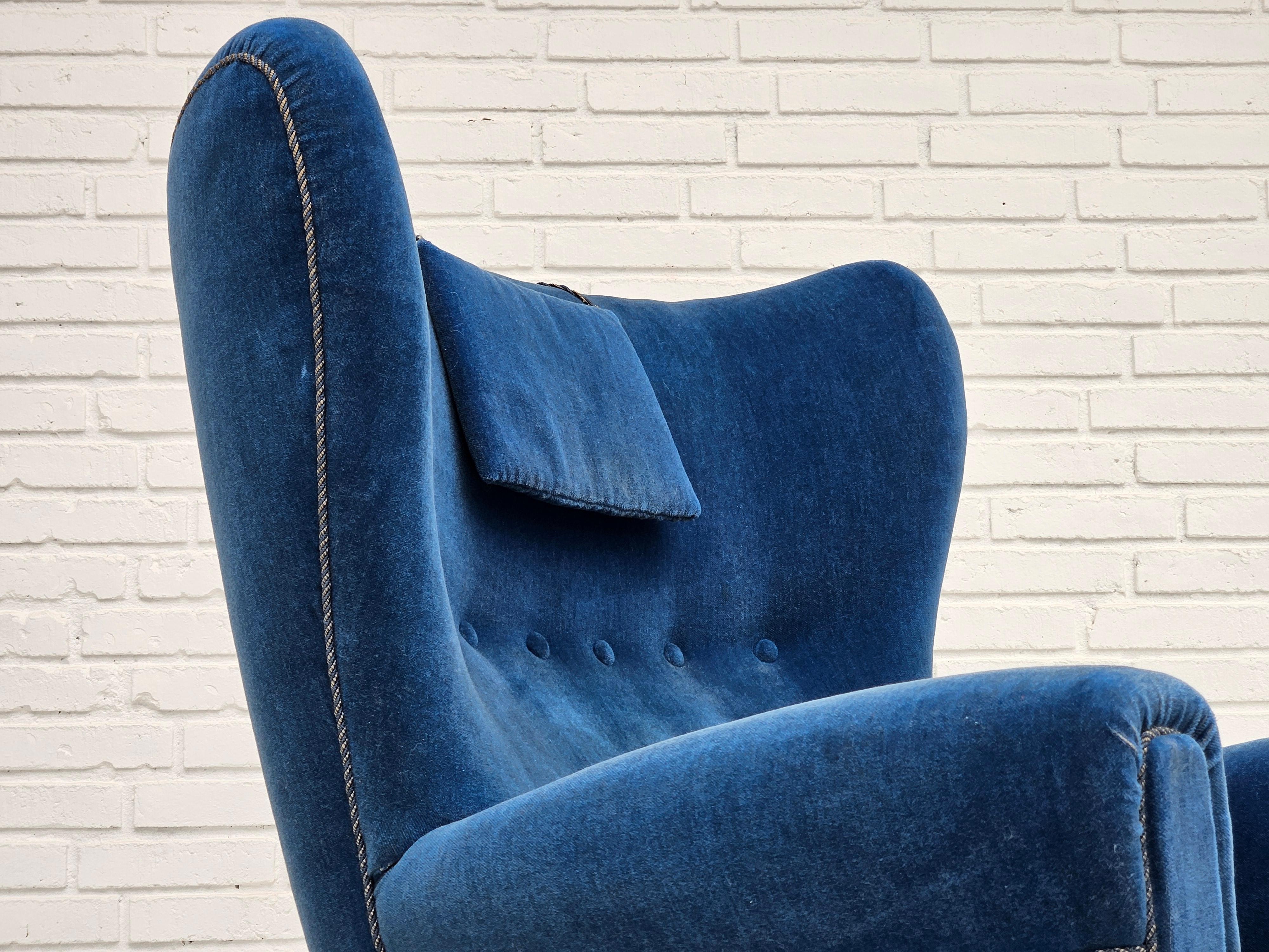 1960s, Danish highback relax armchair, original condition, furniture velour. In Good Condition For Sale In Tarm, 82