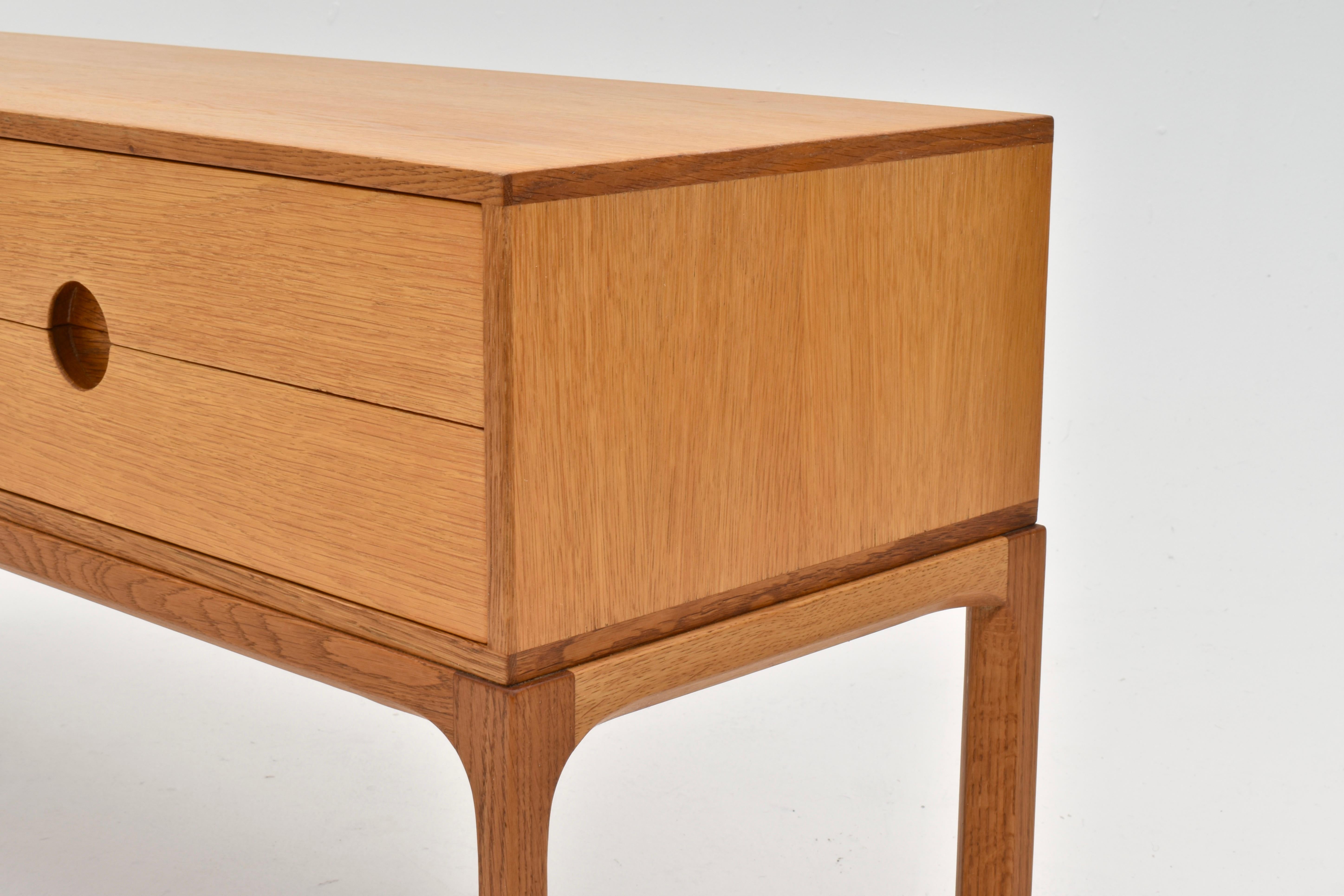 Mid-17th Century 1960s Danish Kai Kristiansen Model 394 Oak Chest Of Drawers For Aksel Kjersgaard