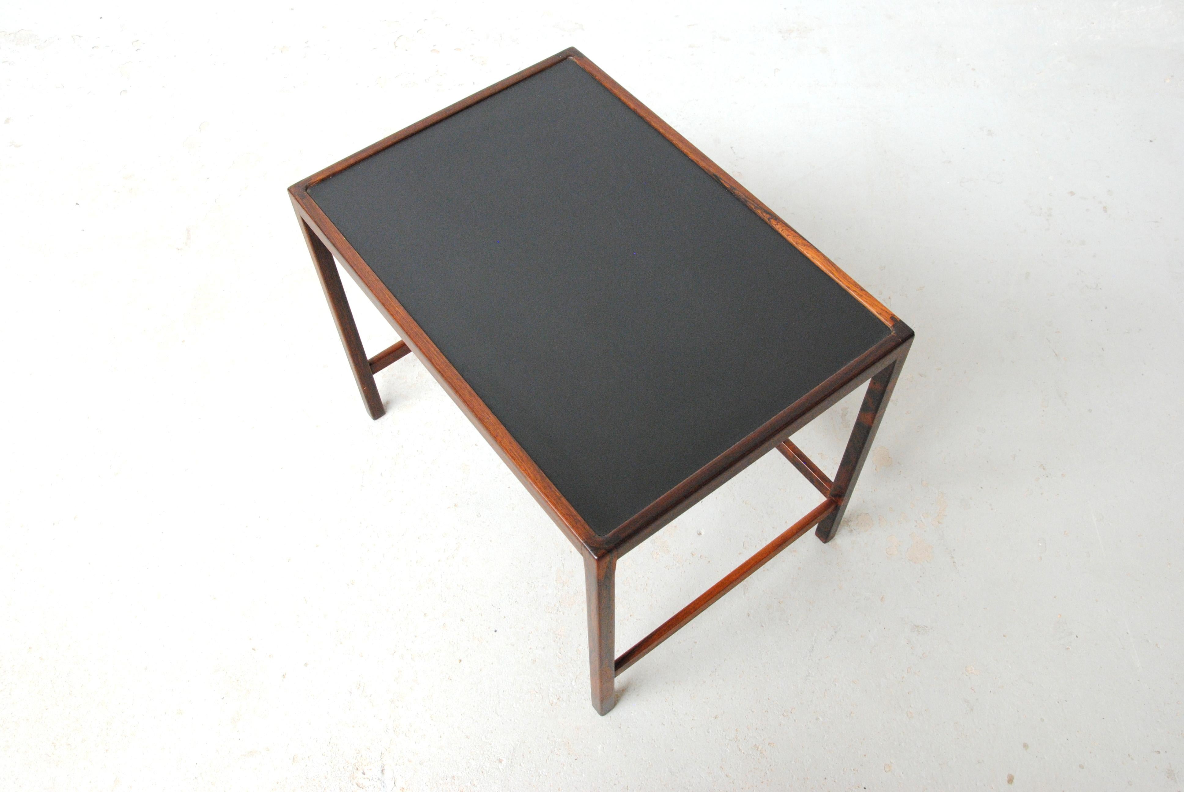 1960s Danish Kurt Ostervig Fully Restored Rosewood Side Table by Jason Mobler In Good Condition For Sale In Knebel, DK