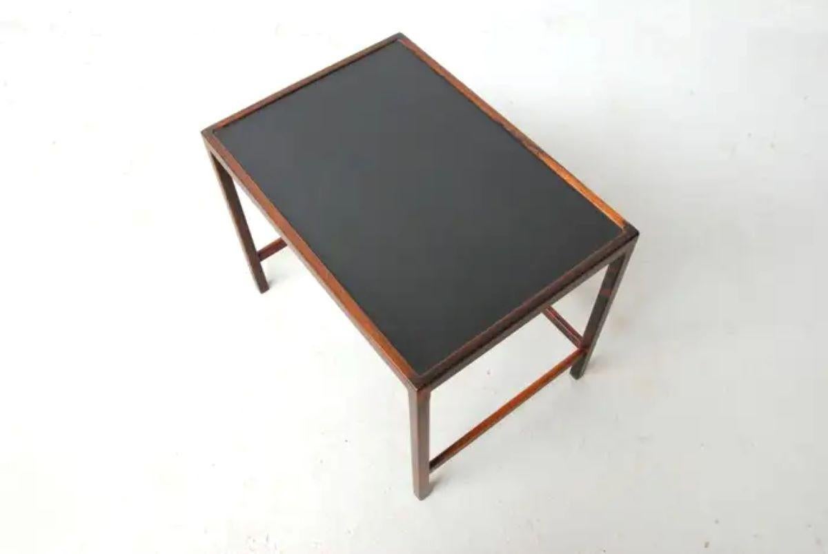 Vollständig restaurierter dänischer Kurt Ostervig-Beistelltisch aus Palisanderholz von Jason Mobler, 1960er Jahre (Mitte des 20. Jahrhunderts) im Angebot