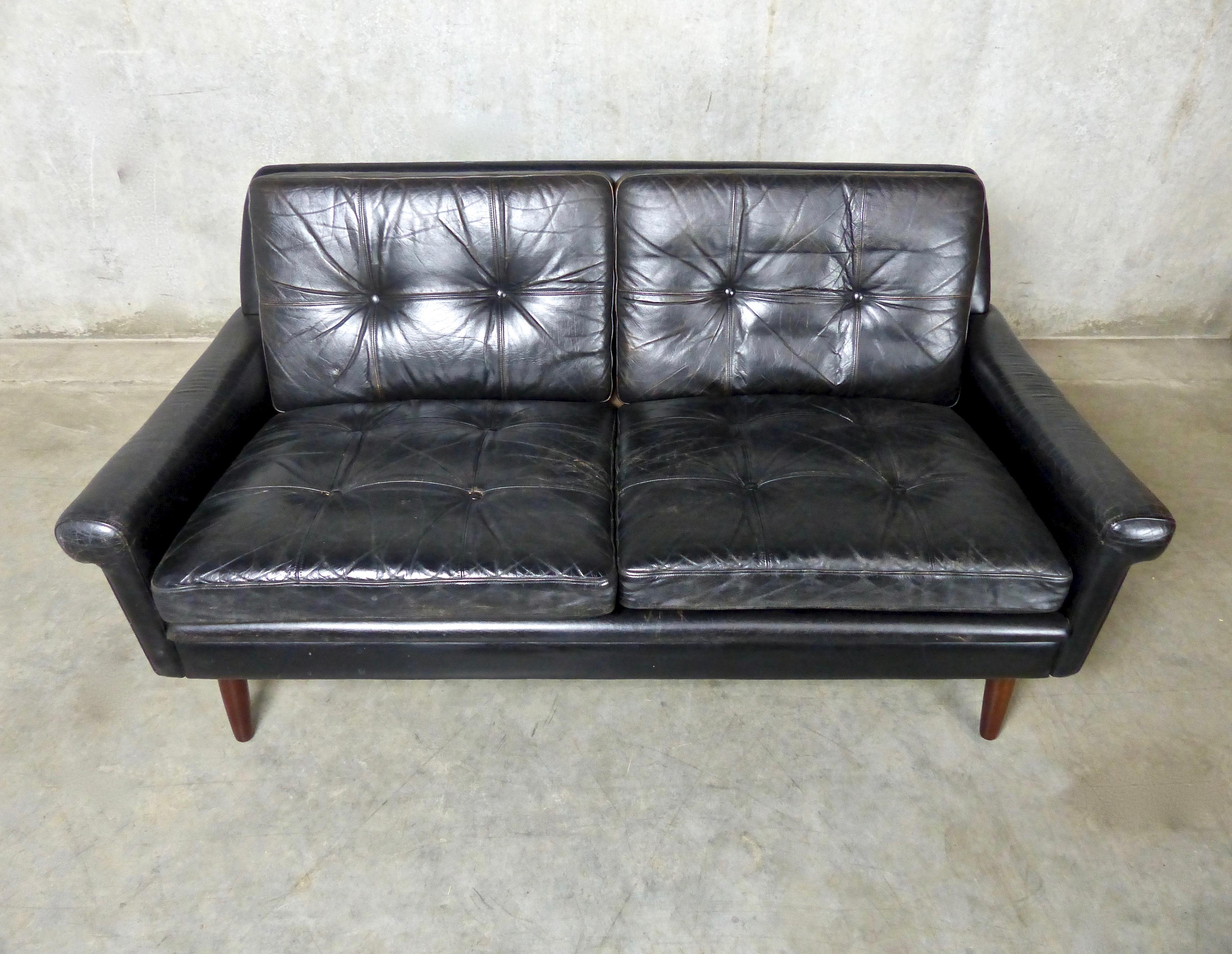 Scandinavian Modern 1960s Danish Leather Sofa by Svend Skipper