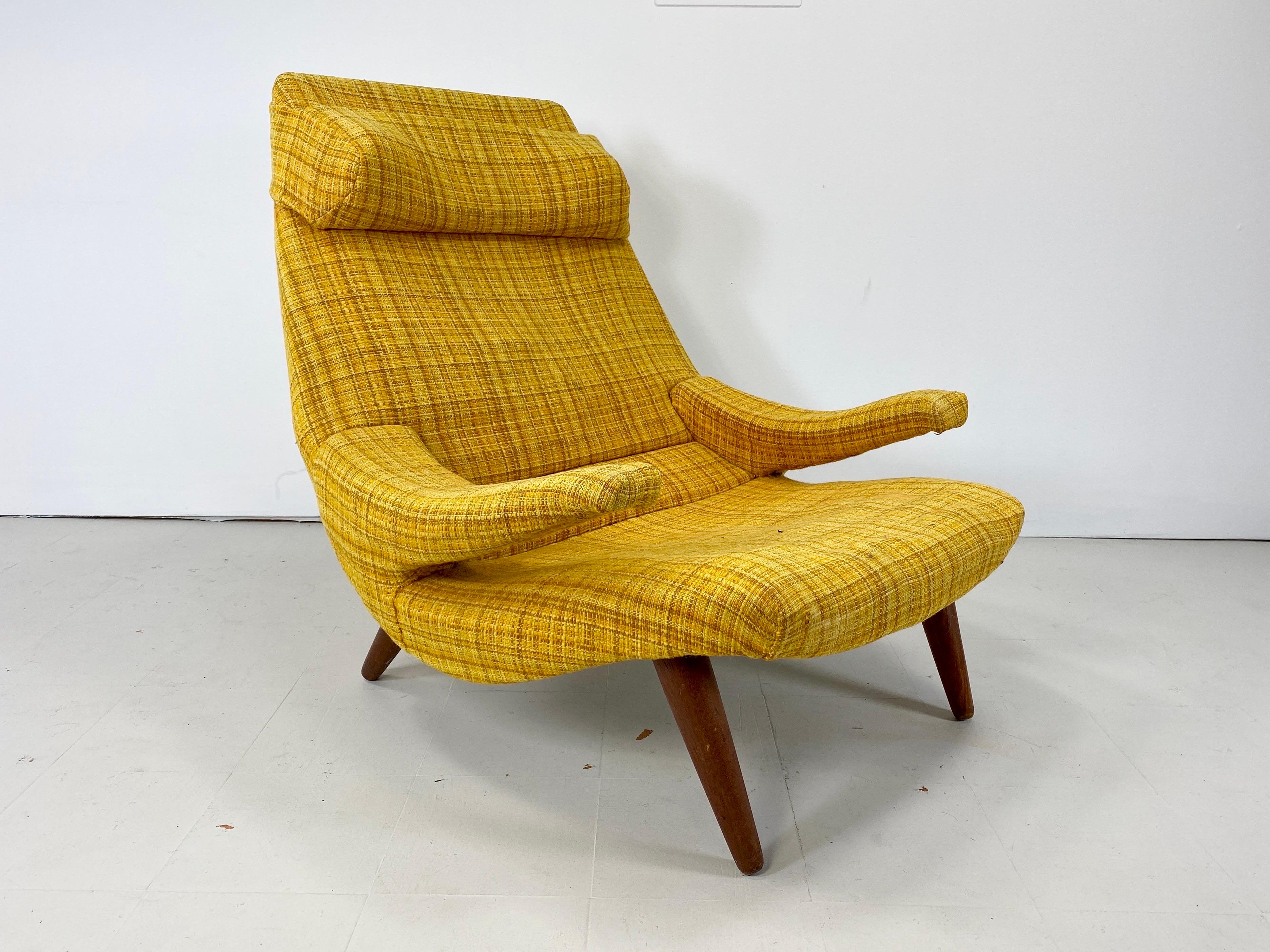 1960s Danish Lounge Chair In Good Condition For Sale In Turners Falls, MA