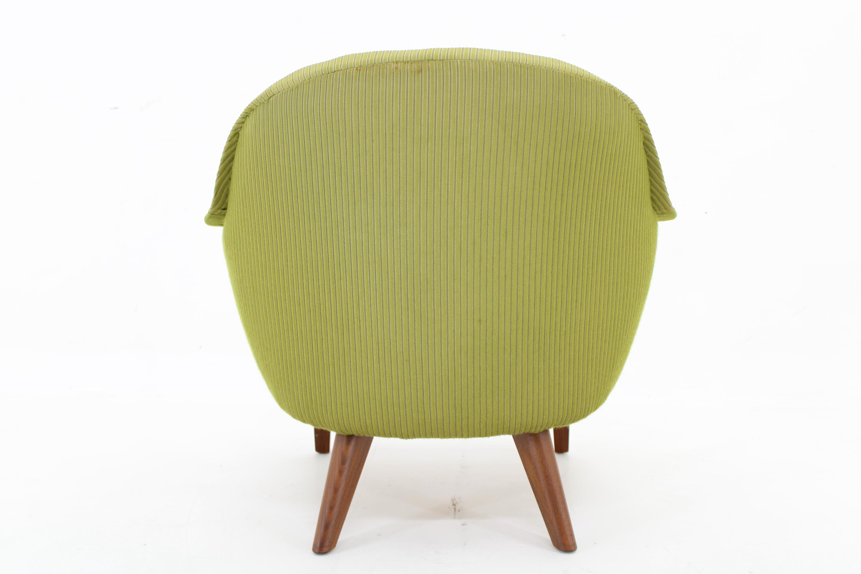 Fabric 1960s Danish Lounge Chair For Sale