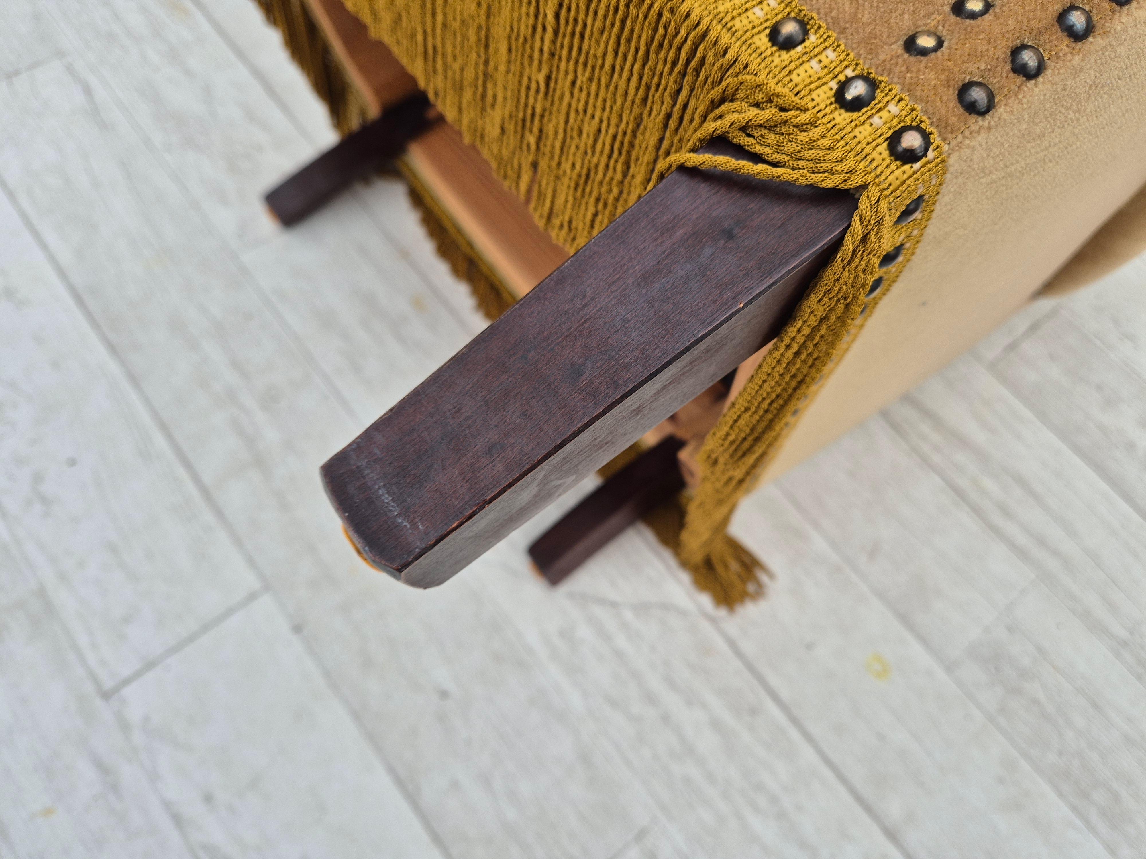 Fauteuil de salon danois des années 1960, velours de mobilier vert, état d'origine. en vente 2