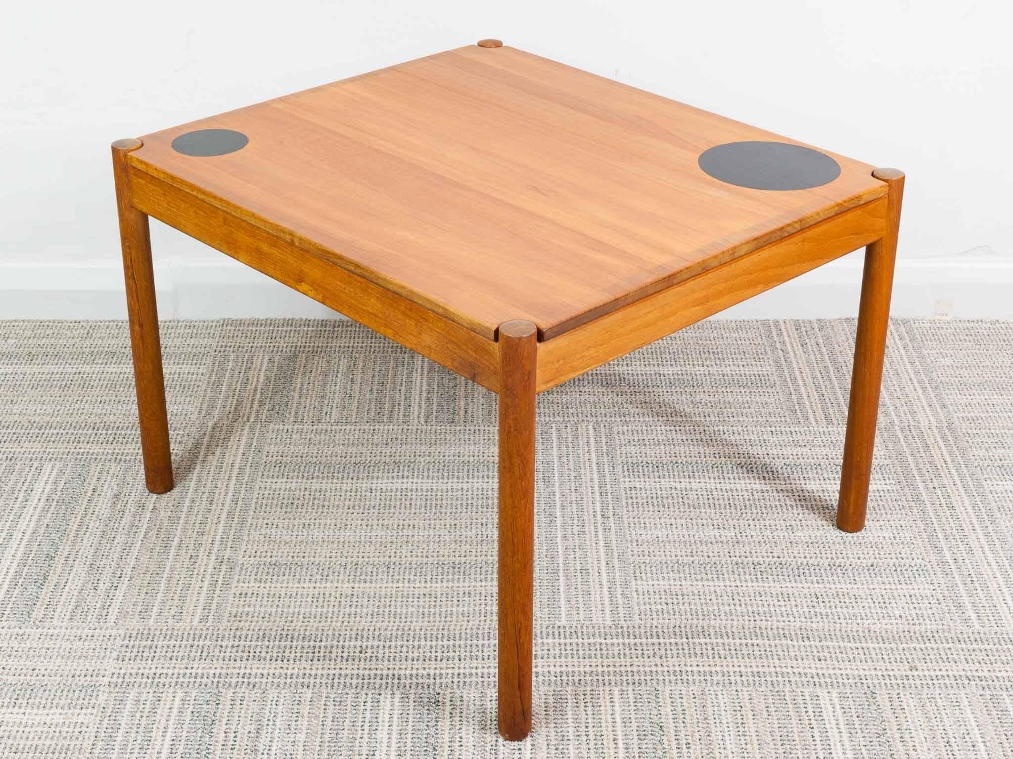 20th Century 1960s Danish Magnus Olsen for Durup Reversible Coffee Table