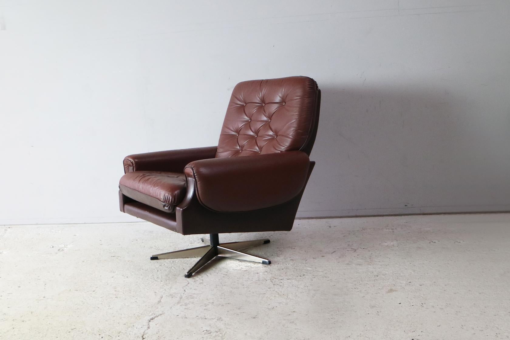 Plated 1960s Danish Midcentury Leather Swivel Lounge Chair For Sale